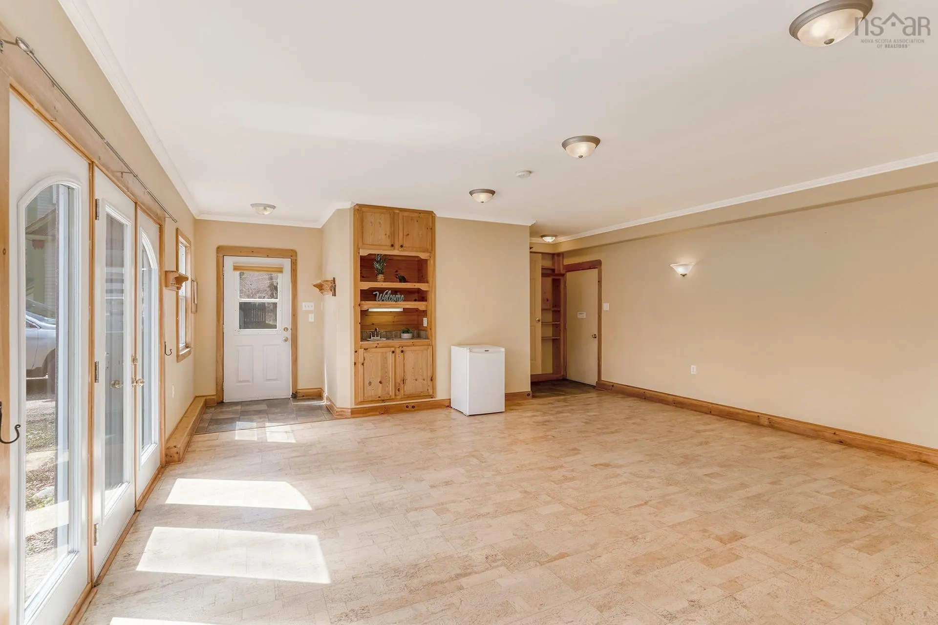 389 Main Street, Mahone Bay Ns B0j 2e0, 5 Bedrooms Bedrooms, ,7 BathroomsBathrooms,Residential,For Sale,Main,202410972
