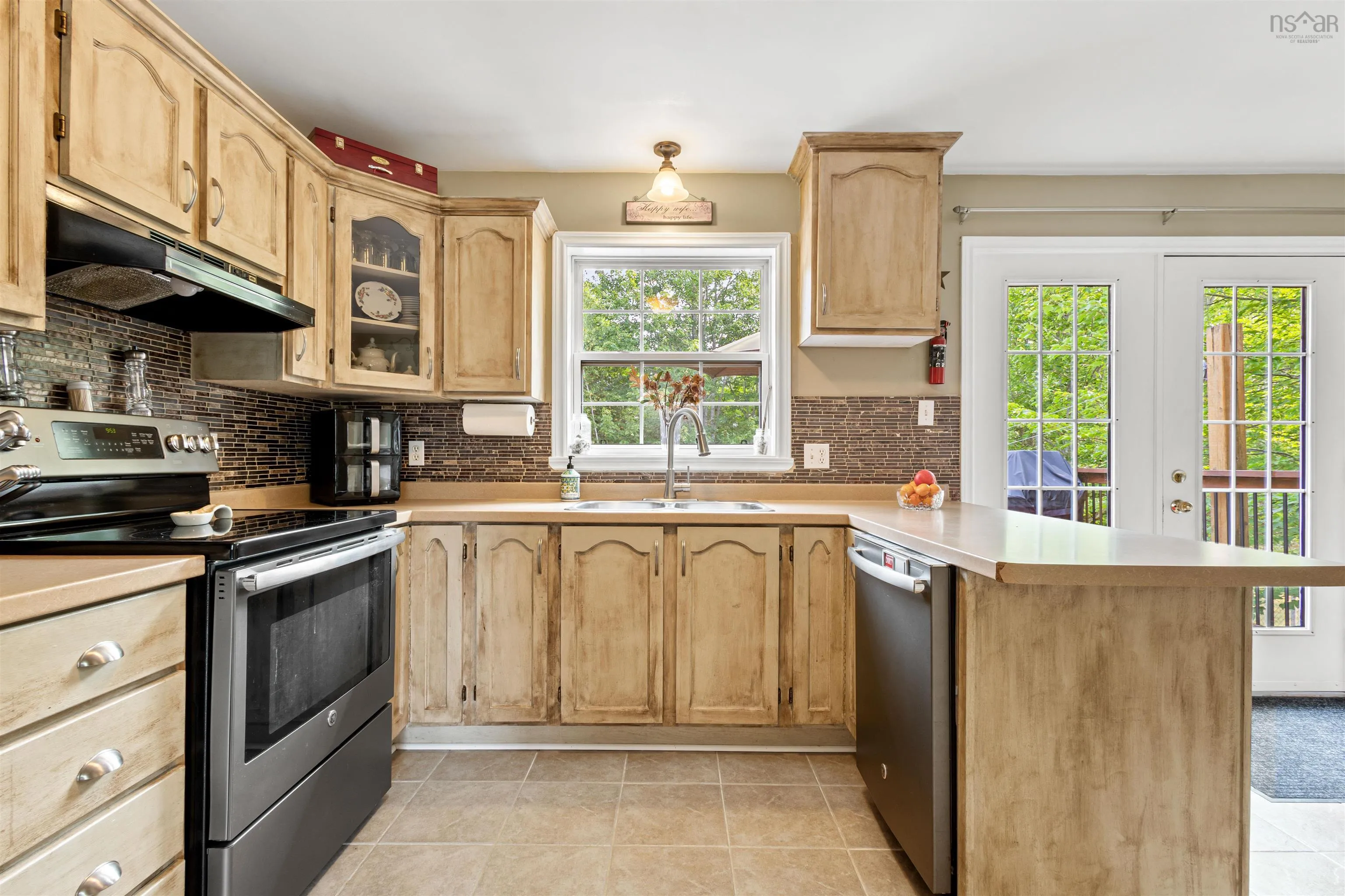 76 Poplar Drive, Lantz, NS B2S 1X3, 4 Bedrooms Bedrooms, ,2 BathroomsBathrooms,Residential,For Sale,Poplar,202520730