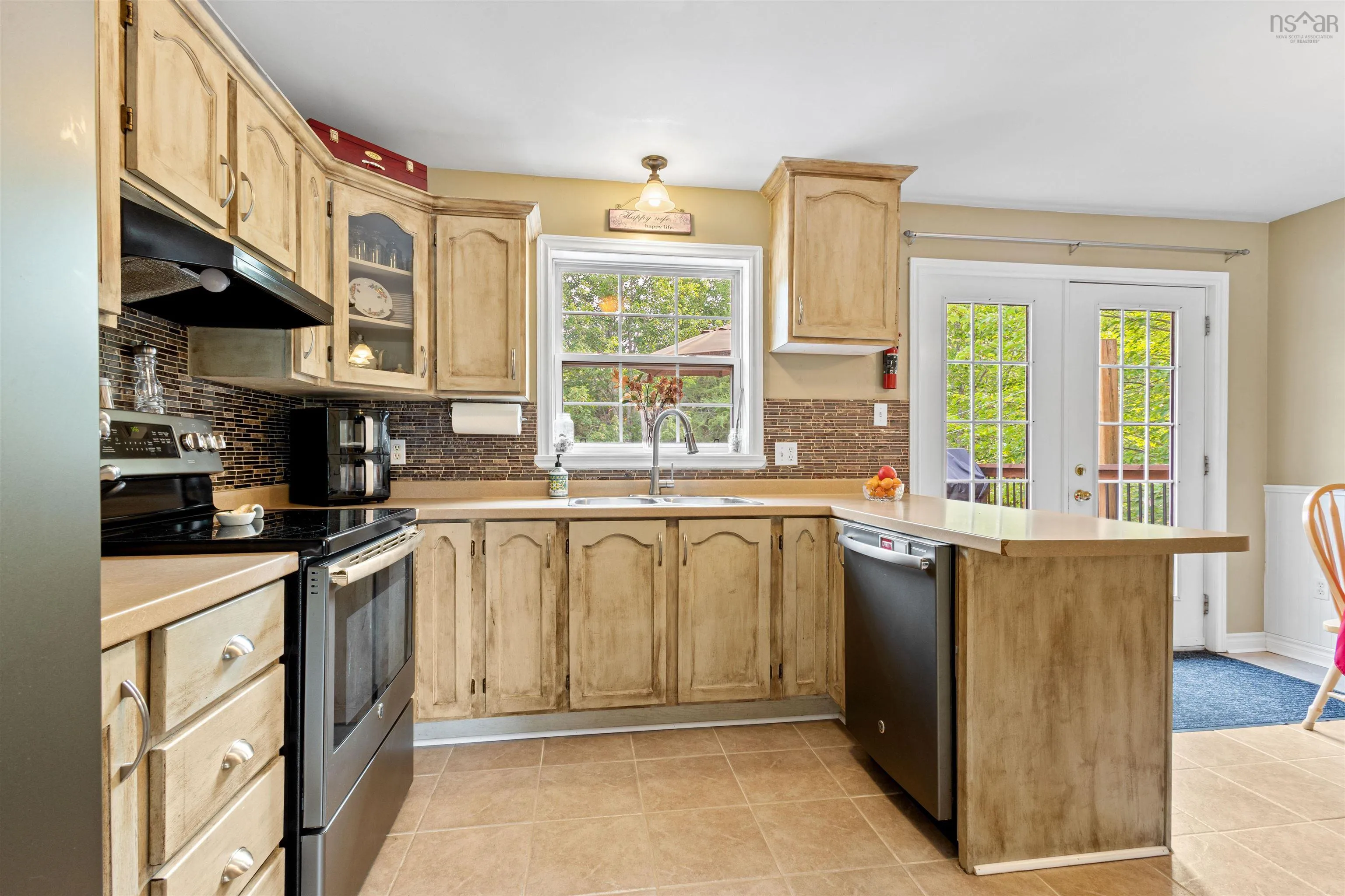 76 Poplar Drive, Lantz, NS B2S 1X3, 4 Bedrooms Bedrooms, ,2 BathroomsBathrooms,Residential,For Sale,Poplar,202520730