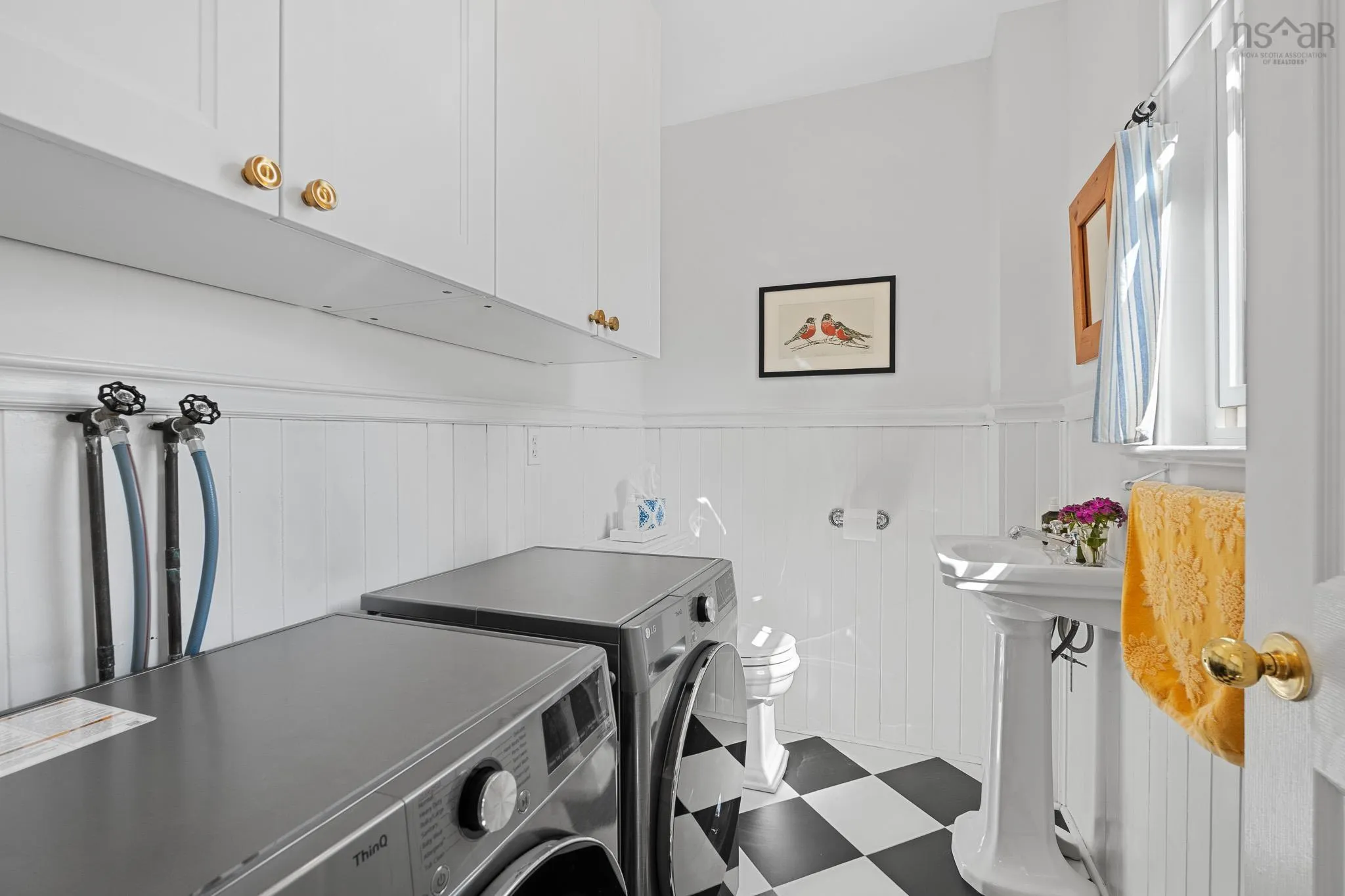 39 Exhibition Street, Truro, NS B2N 4C5, 3 Bedrooms Bedrooms, ,2 BathroomsBathrooms,Residential,For Sale,Exhibition,202521245