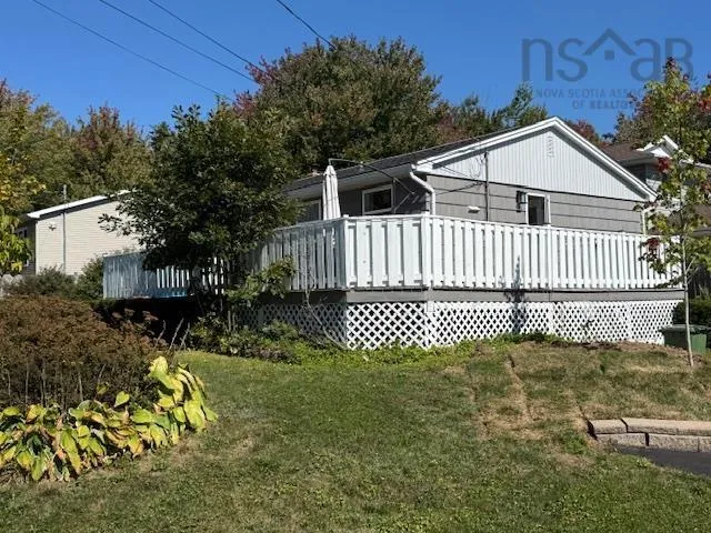 434 Waverley Road, Dartmouth, NS B2X 2G2, 3 Bedrooms Bedrooms, ,2 BathroomsBathrooms,Residential,For Sale,Waverley,202524840