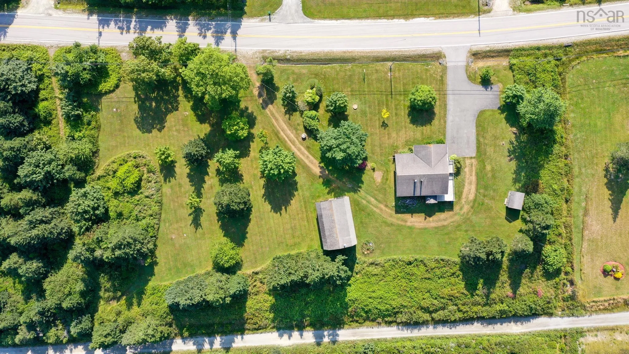 639 Highway 3 Highway, Lower East Pubnico, NS B0W 2A0, 4 Bedrooms Bedrooms, ,1 BathroomBathrooms,Residential,For Sale,Highway 3,202519237