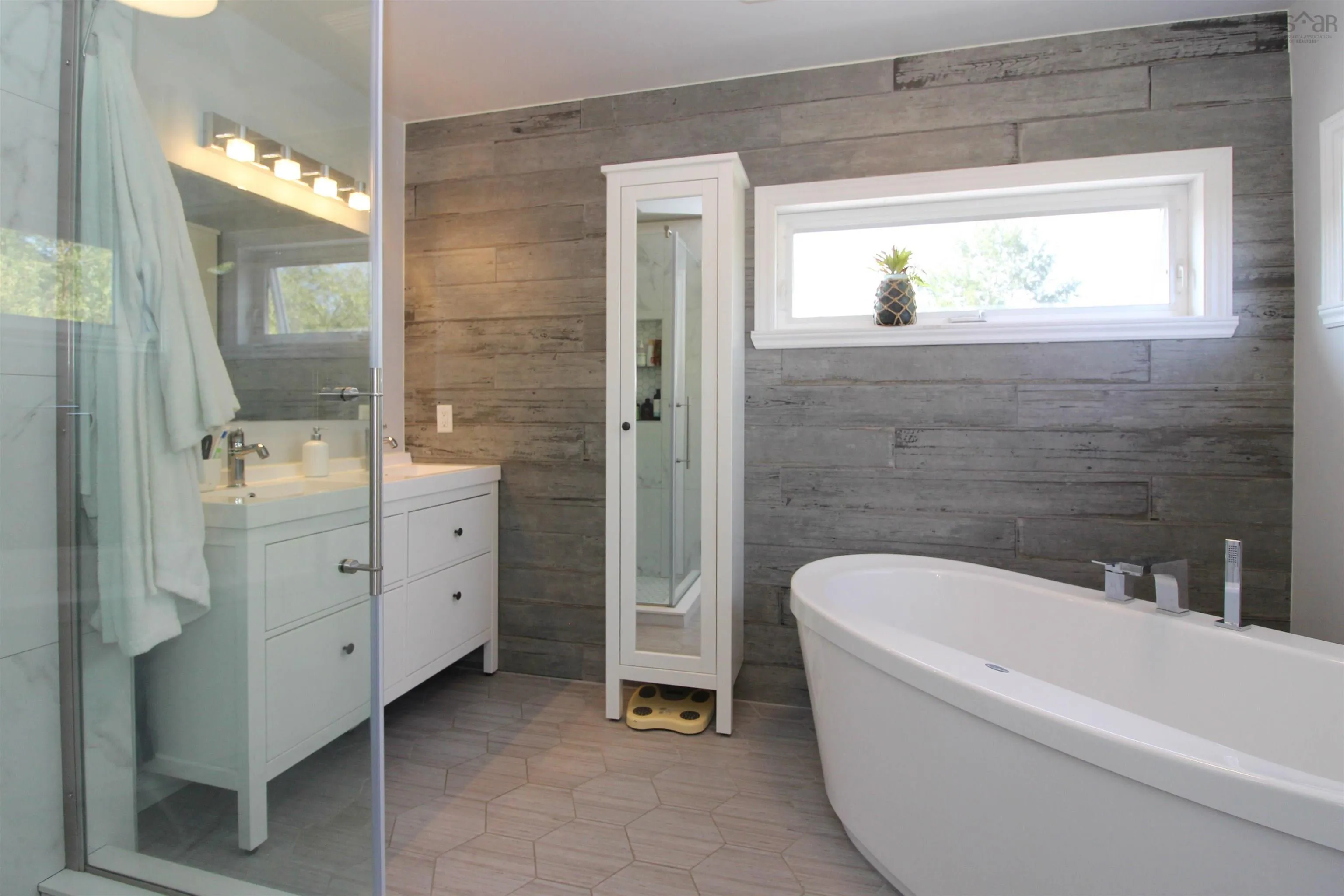 60 Glenabbey Drive, Murray Siding, NS B6L 3L2, 4 Bedrooms Bedrooms, ,3 BathroomsBathrooms,Residential,For Sale,Glenabbey,202520585