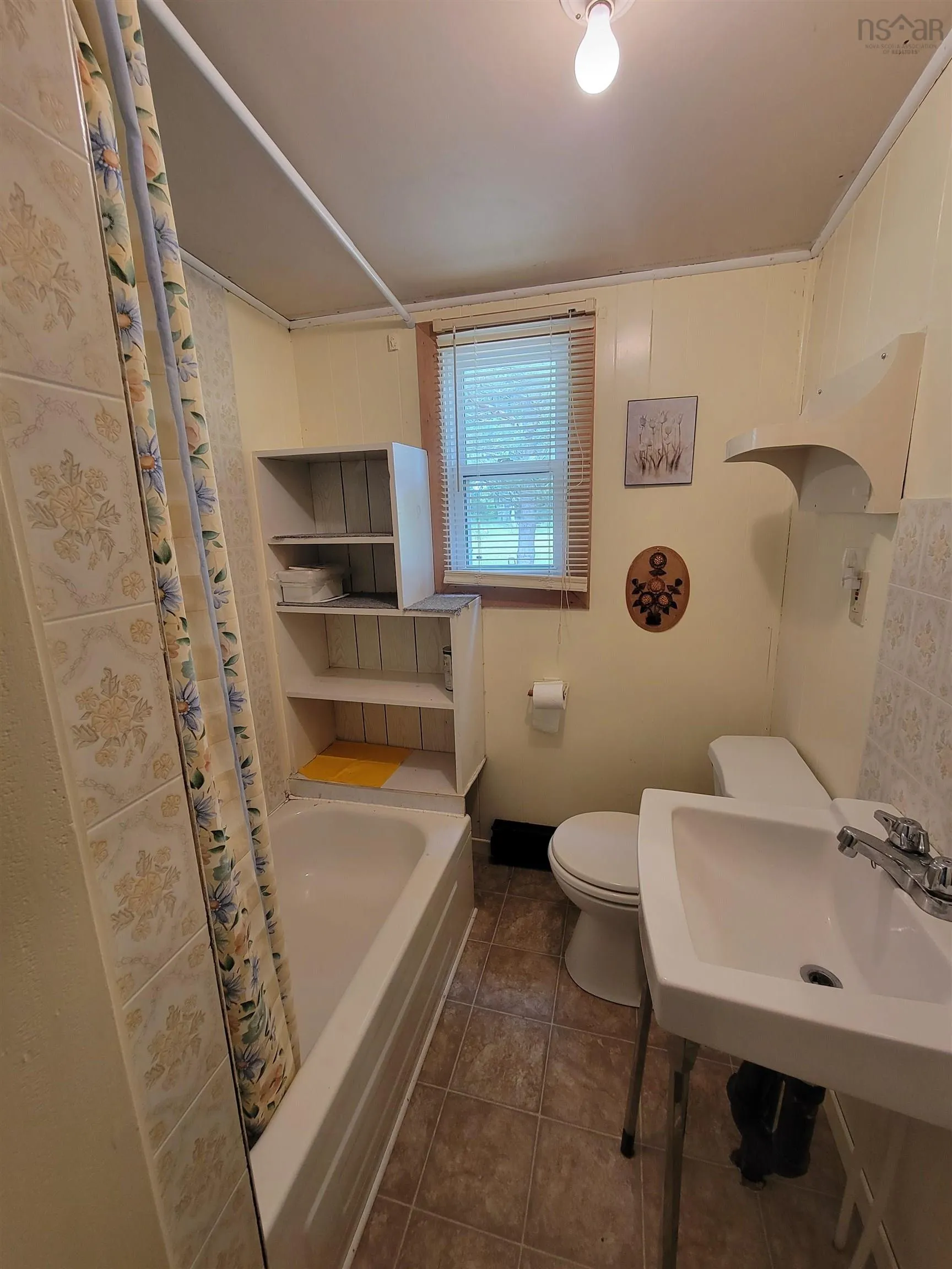 8356 East Bay Highway, Big Pond, NS B1J 1Z6, 3 Bedrooms Bedrooms, ,1 BathroomBathrooms,Residential,For Sale,East Bay,202516868