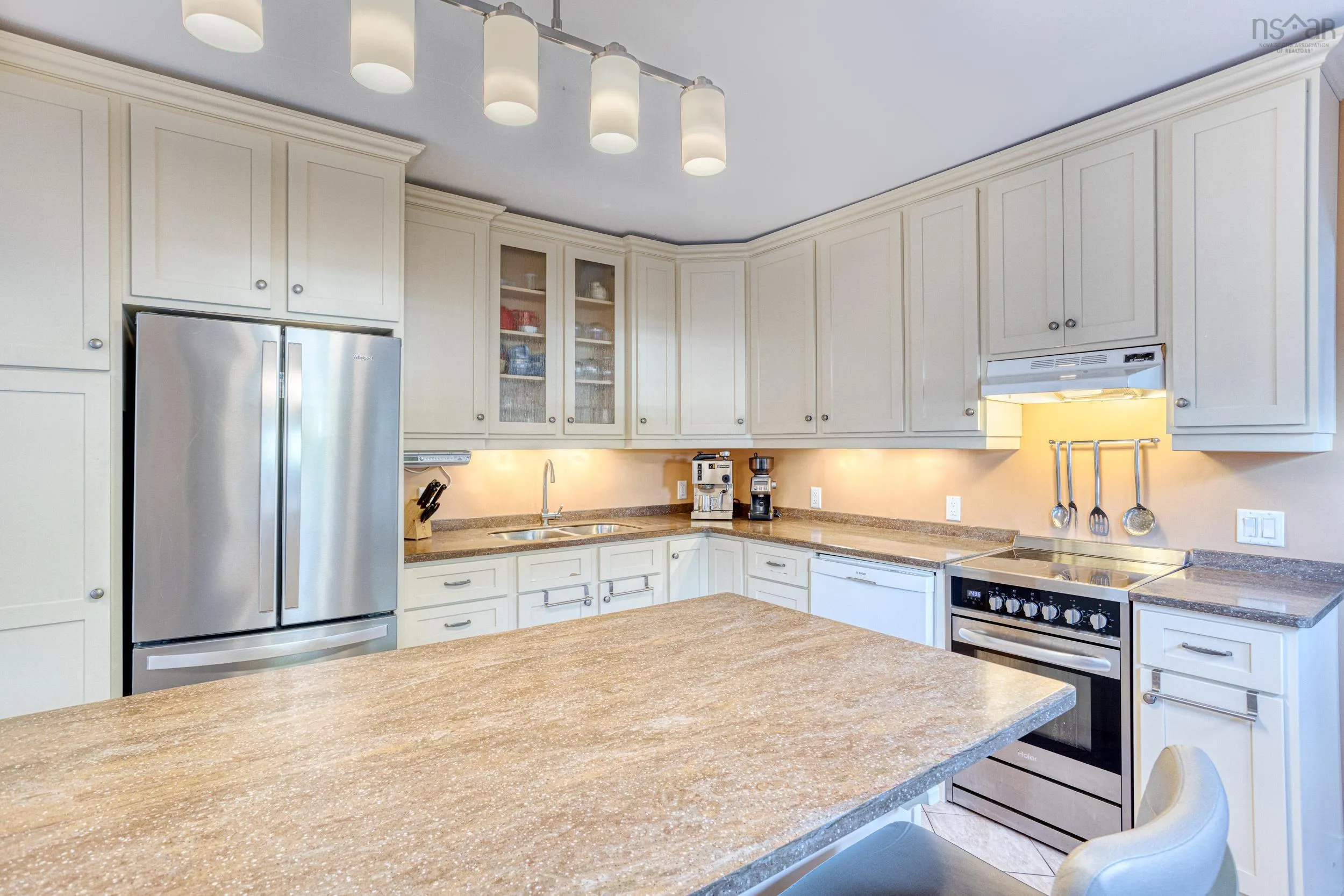 2695 Fuller Terrace, Halifax, NS B3K 3V9, 3 Bedrooms Bedrooms, ,2 BathroomsBathrooms,Residential,For Sale,Fuller,202525186