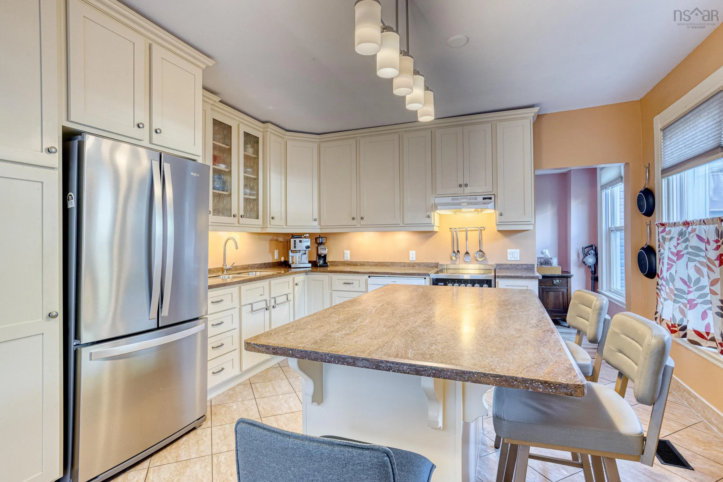 2695 Fuller Terrace, Halifax, NS B3K 3V9, 3 Bedrooms Bedrooms, ,2 BathroomsBathrooms,Residential,For Sale,Fuller,202525186