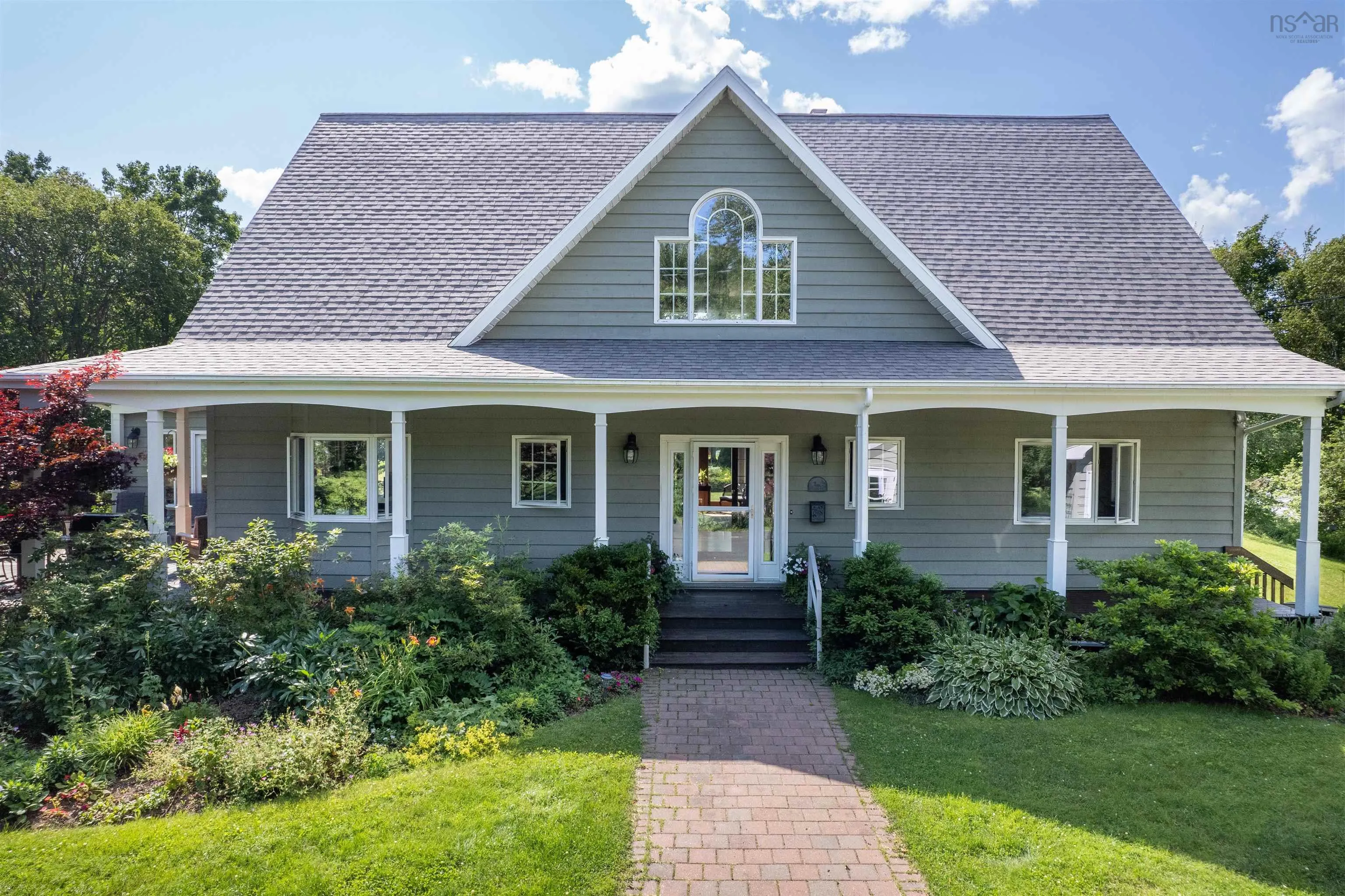 70 Tweednooge Place, East Bay, NS B1J 1M6, 4 Bedrooms Bedrooms, ,3 BathroomsBathrooms,Residential,For Sale,Tweednooge,202517739