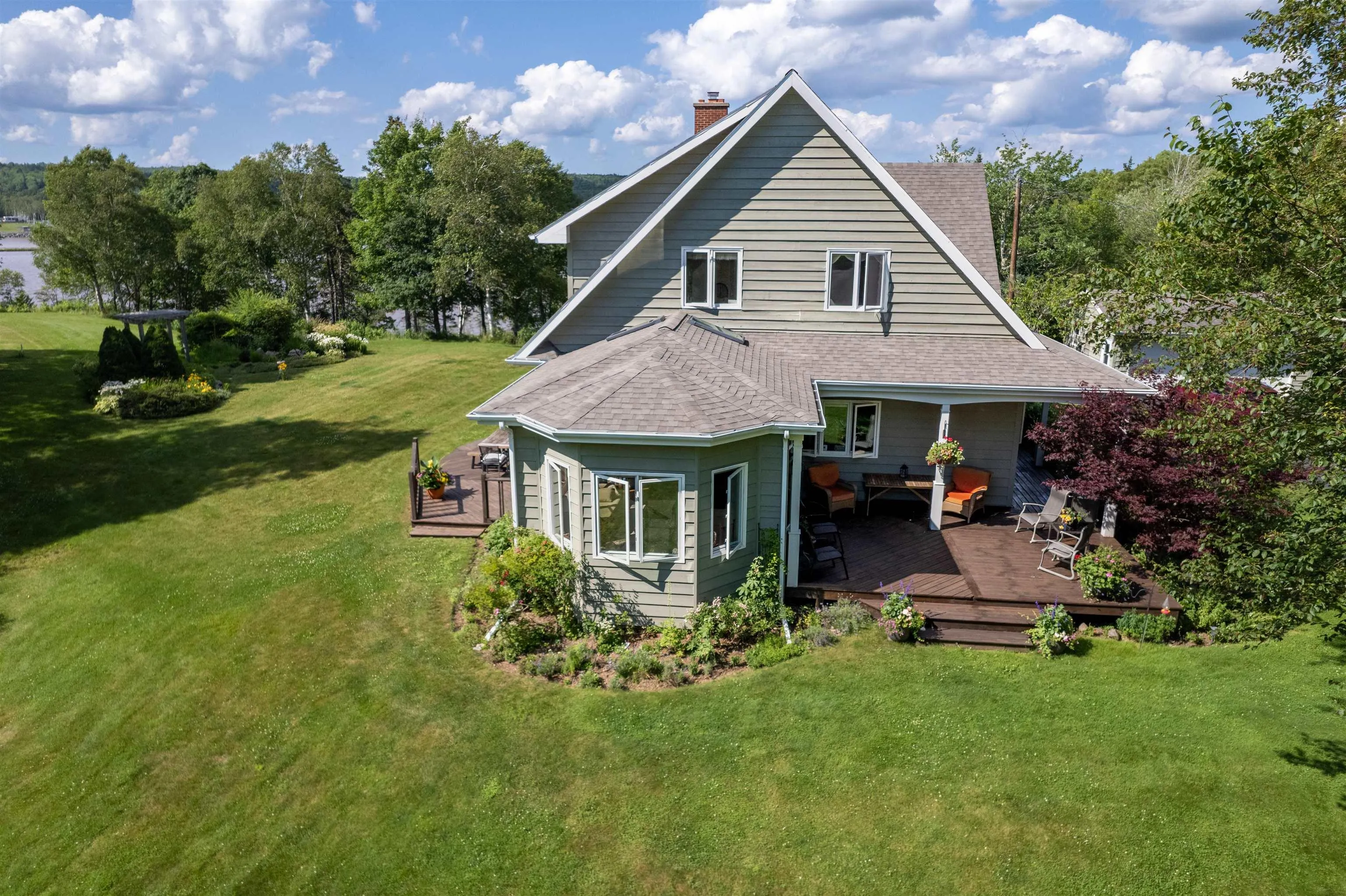 70 Tweednooge Place, East Bay, NS B1J 1M6, 4 Bedrooms Bedrooms, ,3 BathroomsBathrooms,Residential,For Sale,Tweednooge,202517739