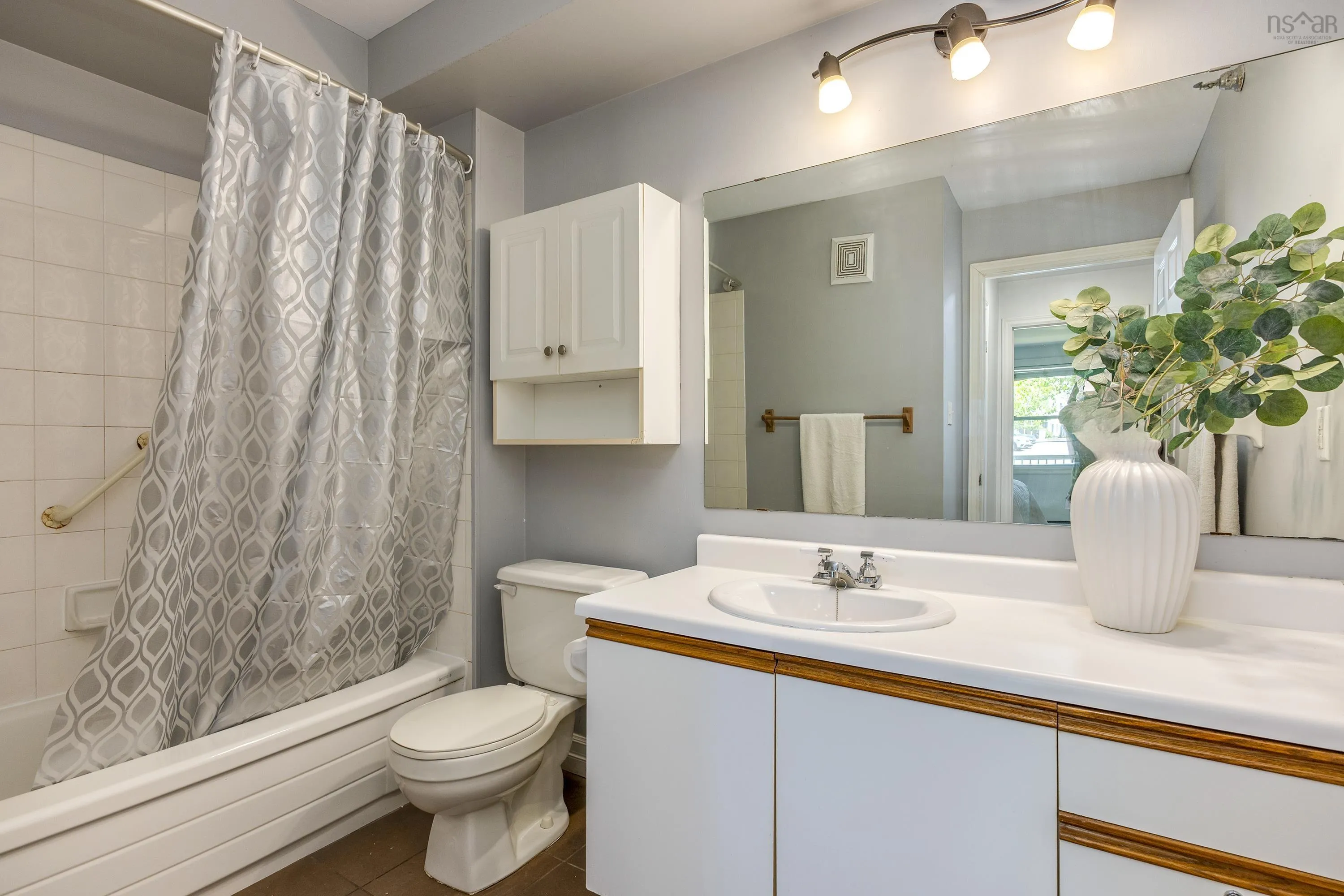 209-83 Kearney Lake Road, Halifax, NS B3M 4E6, 2 Bedrooms Bedrooms, ,1 BathroomBathrooms,Residential,For Sale,Kearney Lake,202512896