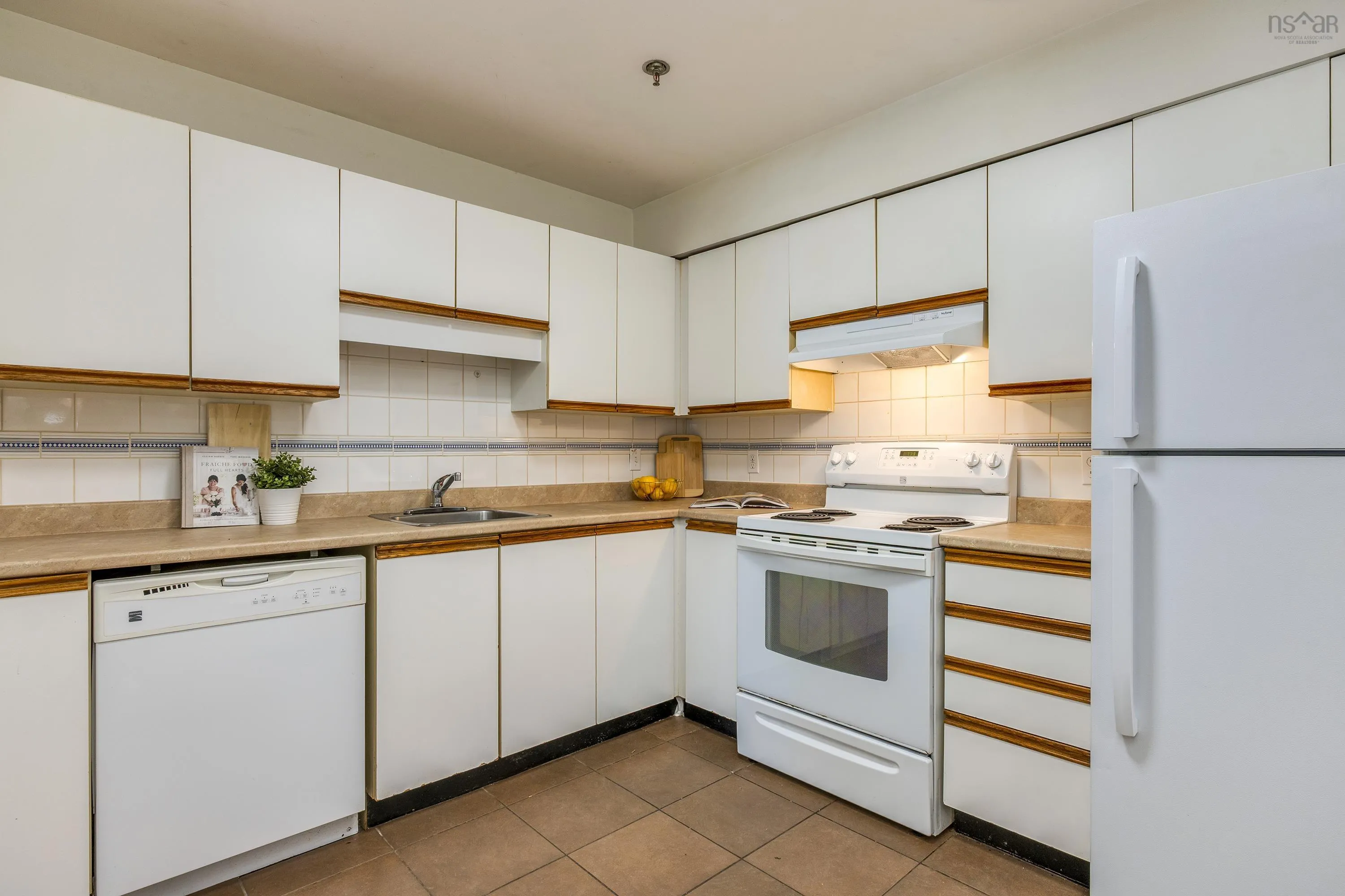209-83 Kearney Lake Road, Halifax, NS B3M 4E6, 2 Bedrooms Bedrooms, ,1 BathroomBathrooms,Residential,For Sale,Kearney Lake,202512896