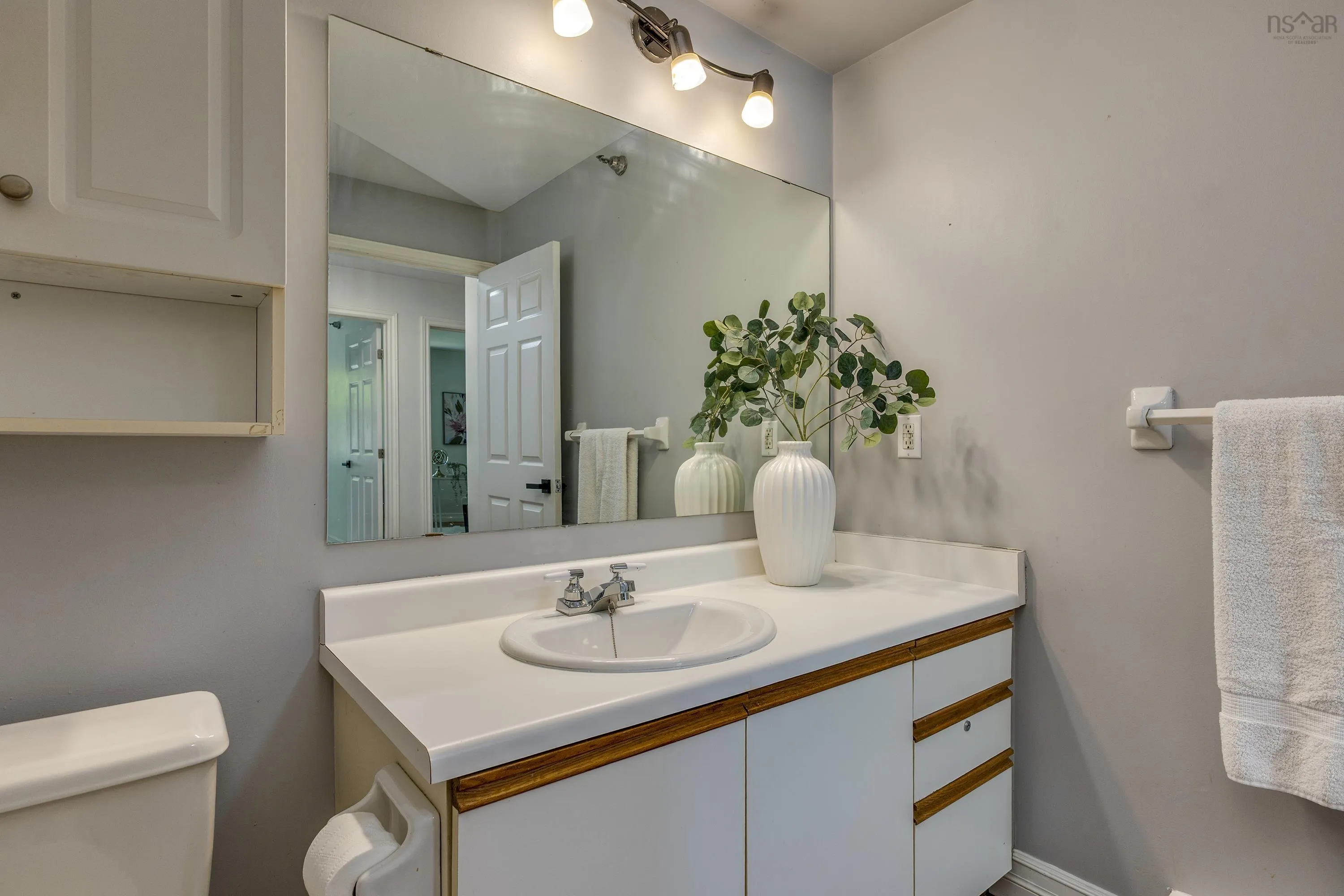 209-83 Kearney Lake Road, Halifax, NS B3M 4E6, 2 Bedrooms Bedrooms, ,1 BathroomBathrooms,Residential,For Sale,Kearney Lake,202512896
