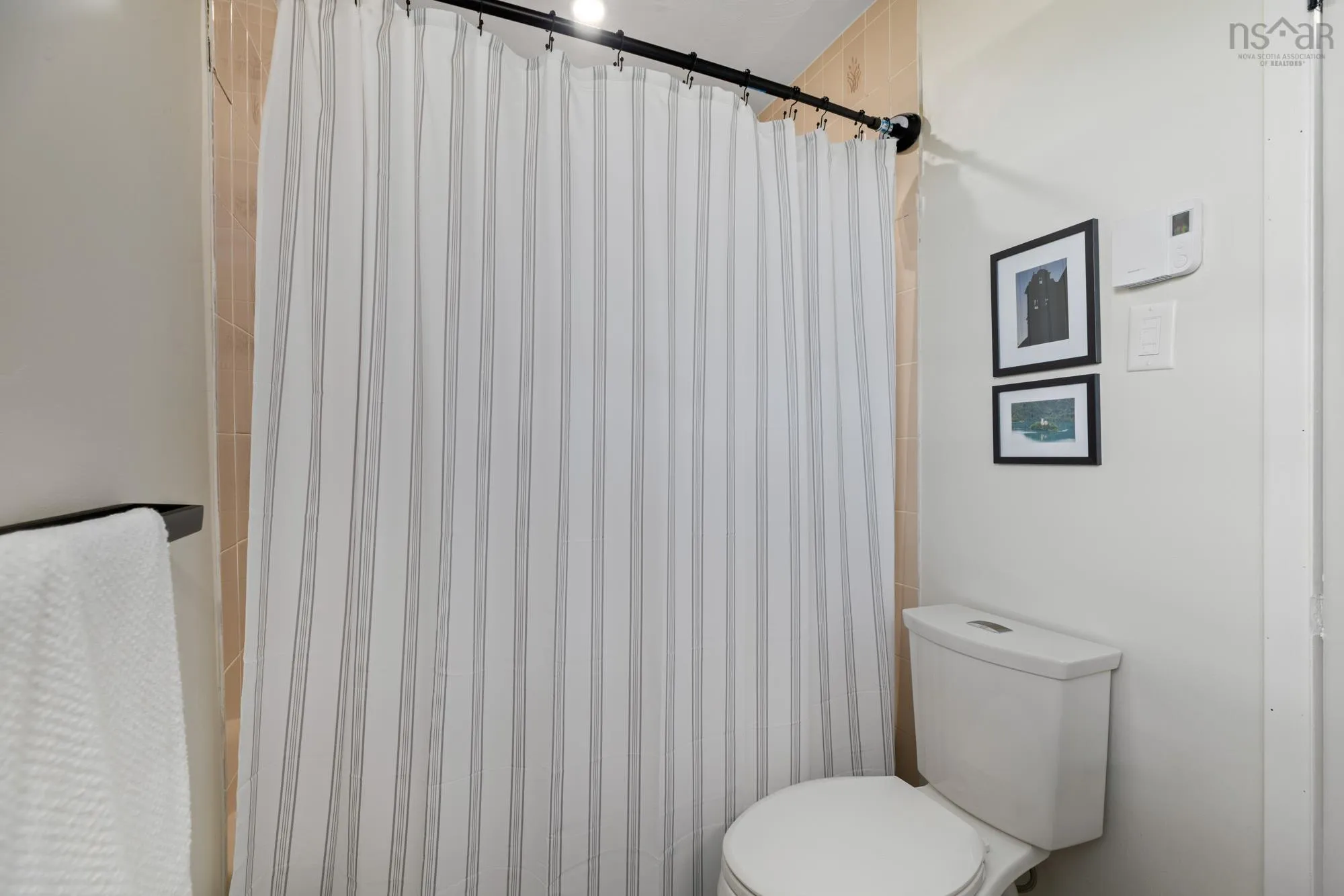 1 Hampshire Way, Cole Harbour, NS B2V 2A3, 3 Bedrooms Bedrooms, ,3 BathroomsBathrooms,Residential,For Sale,Hampshire,202523170
