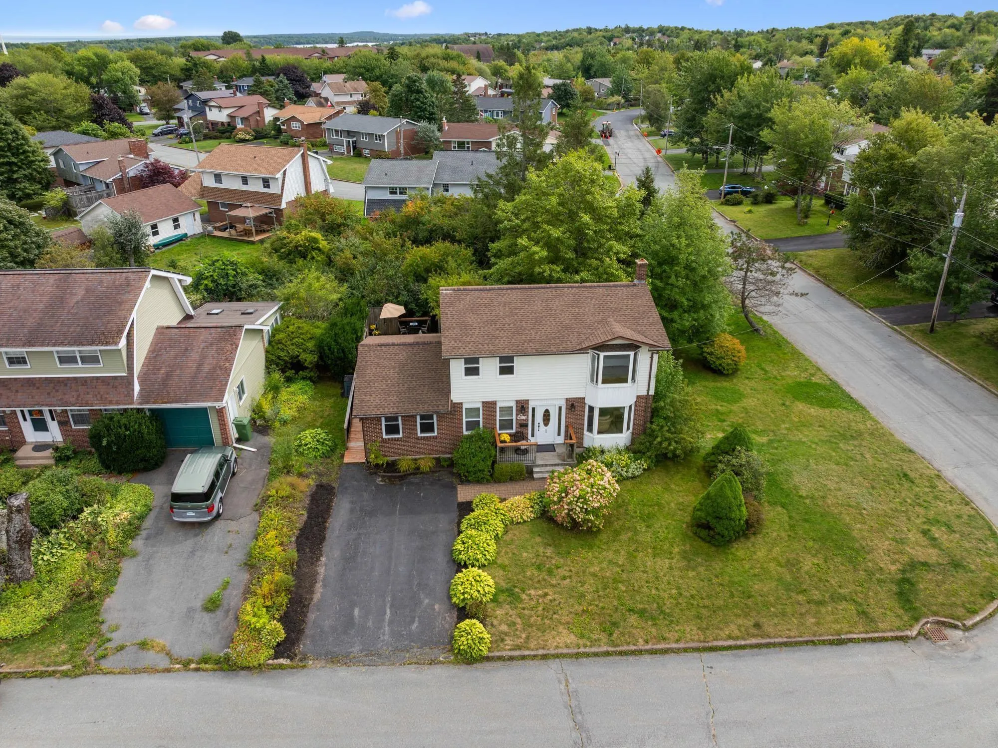 1 Hampshire Way, Cole Harbour, NS B2V 2A3, 3 Bedrooms Bedrooms, ,3 BathroomsBathrooms,Residential,For Sale,Hampshire,202523170