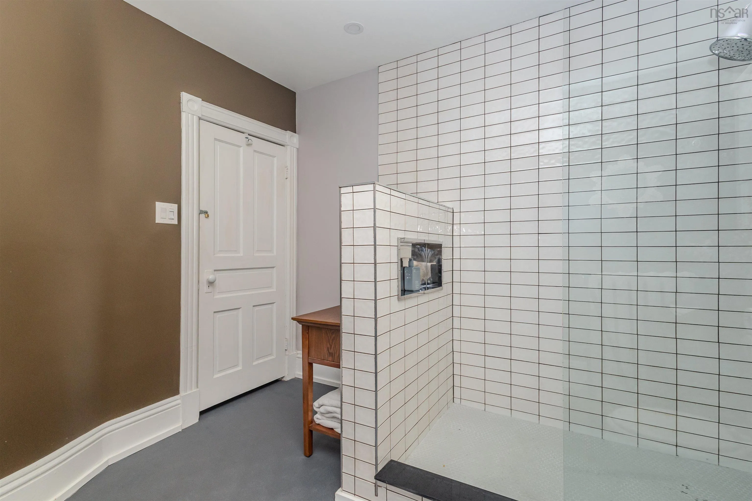 69 Union Street, Sydney, NS B1P 4X6, 2 Bedrooms Bedrooms, ,1 BathroomBathrooms,Residential,For Sale,Union,202520806