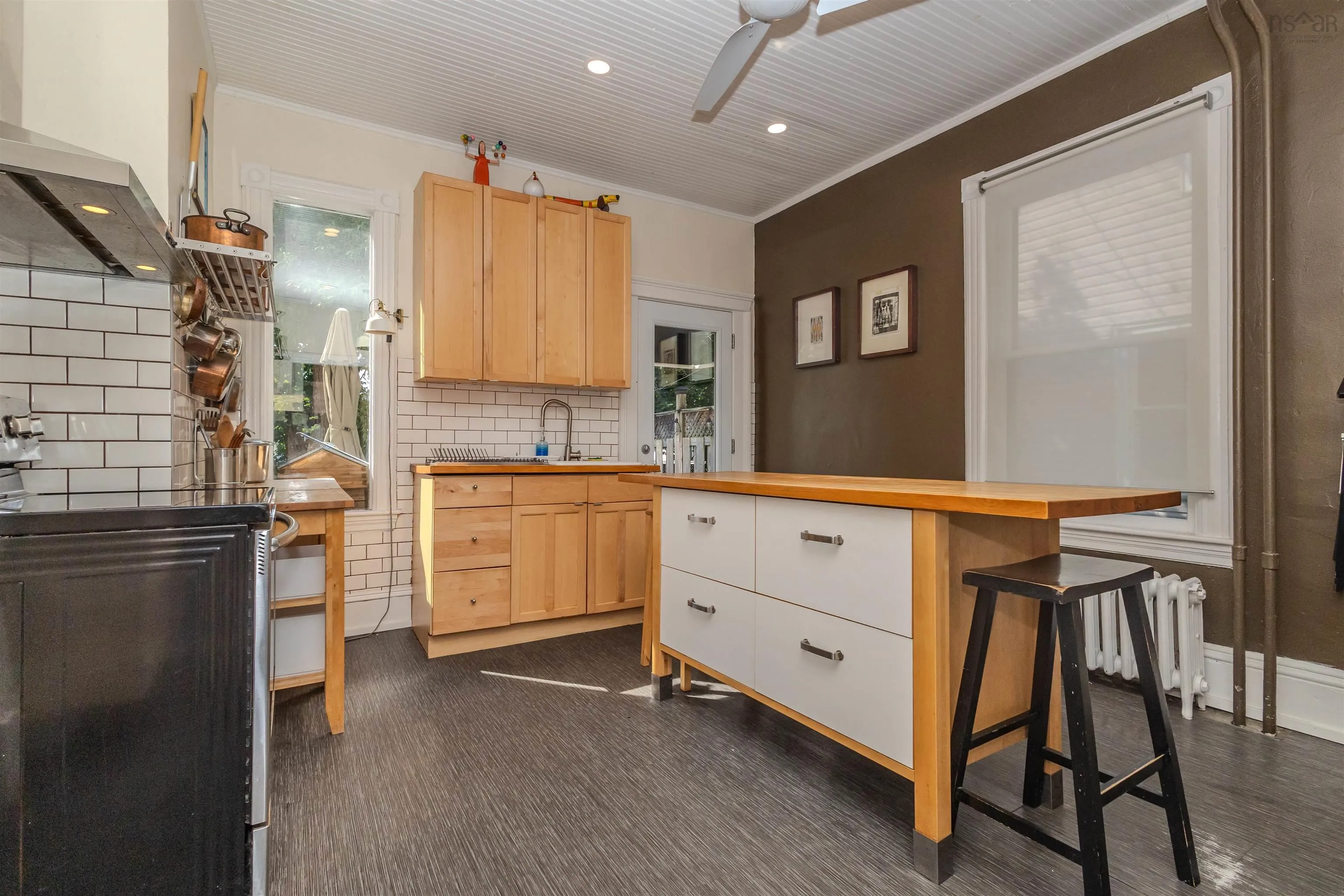 69 Union Street, Sydney, NS B1P 4X6, 2 Bedrooms Bedrooms, ,1 BathroomBathrooms,Residential,For Sale,Union,202520806
