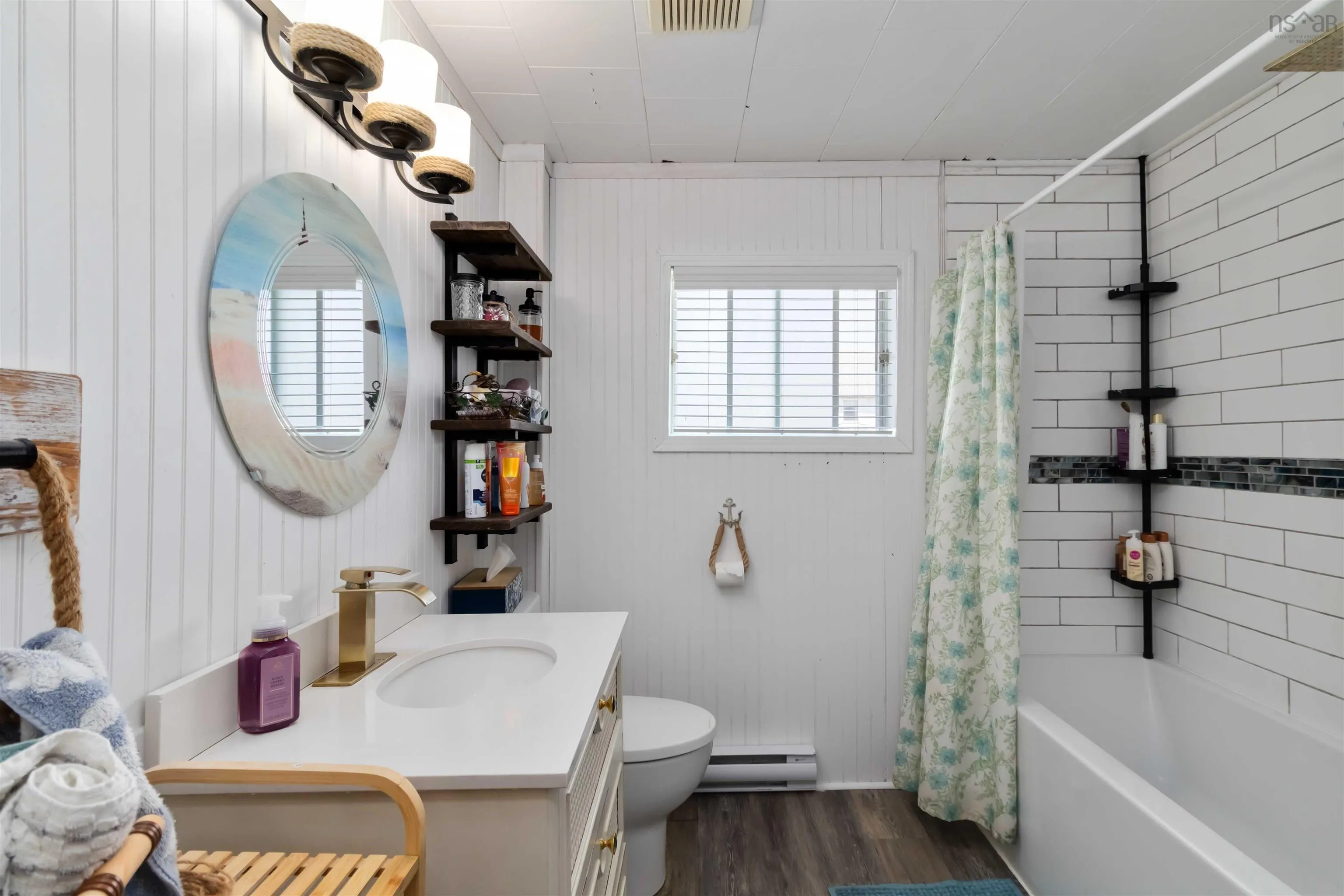 226 Central Port Mouton Road, Port Mouton, NS B0T 1T0, 4 Bedrooms Bedrooms, ,1 BathroomBathrooms,Residential,For Sale,Central Port Mouton,202520465