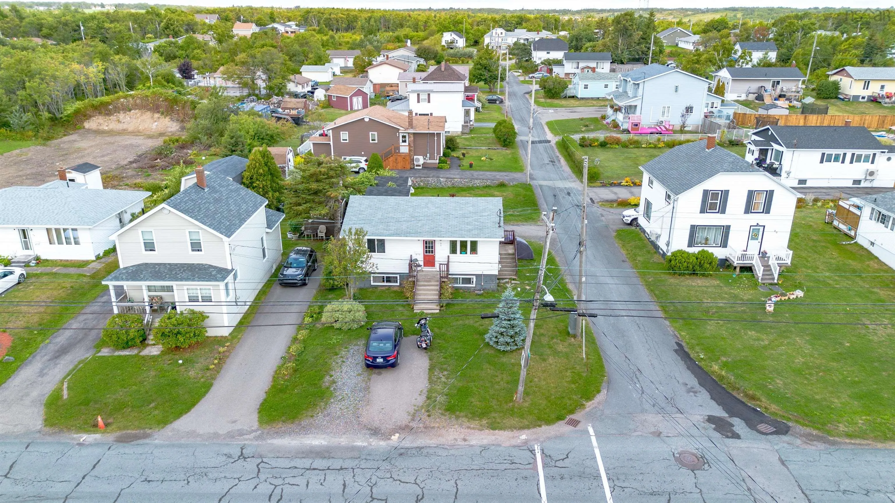 92 Highland Street, Glace Bay, NS B1A 2V1, 4 Bedrooms Bedrooms, ,Residential Income,For Sale,Highland,202522742