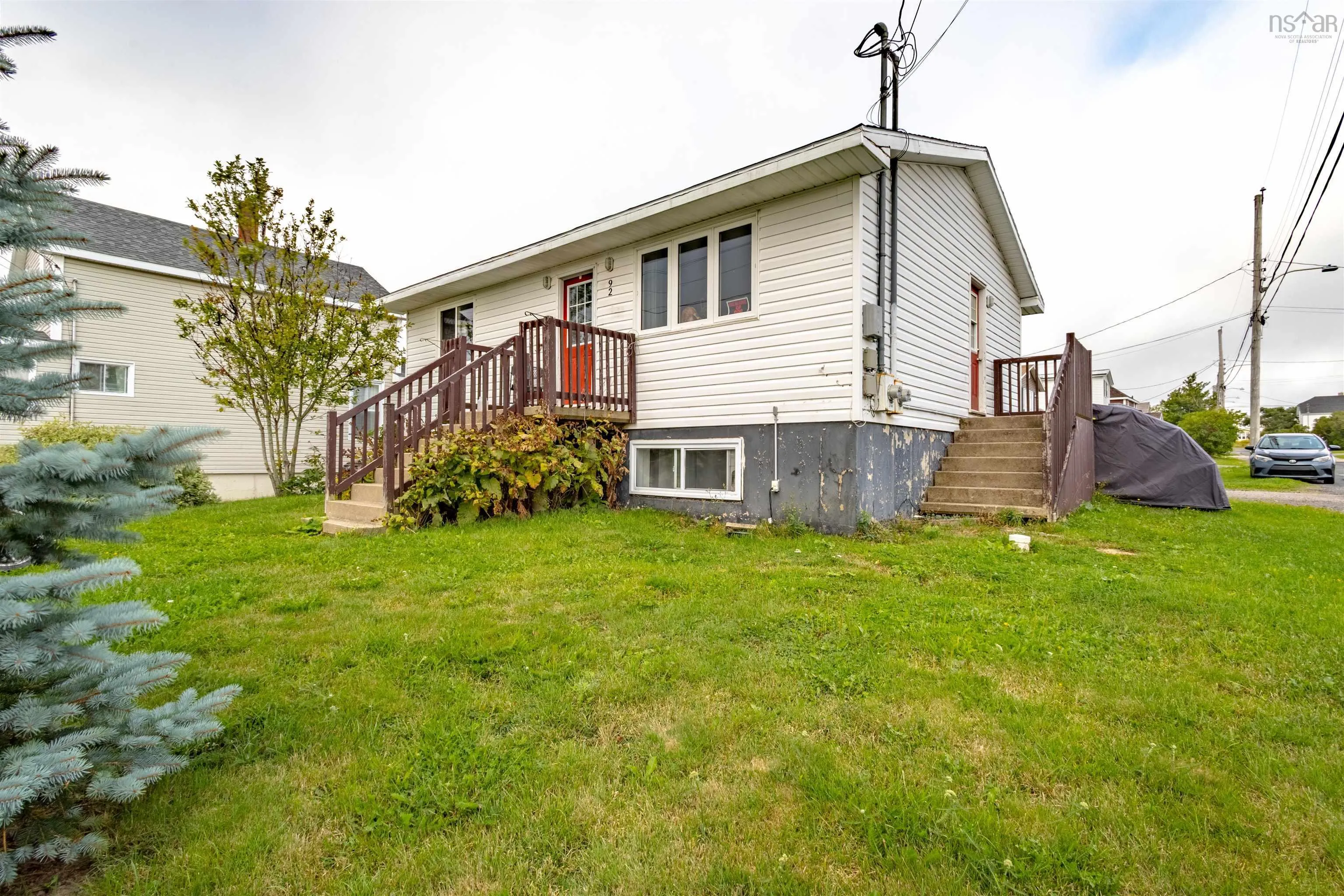 92 Highland Street, Glace Bay, NS B1A 2V1, 4 Bedrooms Bedrooms, ,Residential Income,For Sale,Highland,202522742