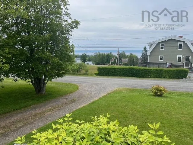 82 High Street, Baddeck, NS B0E 1B0, 3 Bedrooms Bedrooms, ,1 BathroomBathrooms,Residential,For Sale,High,202516626