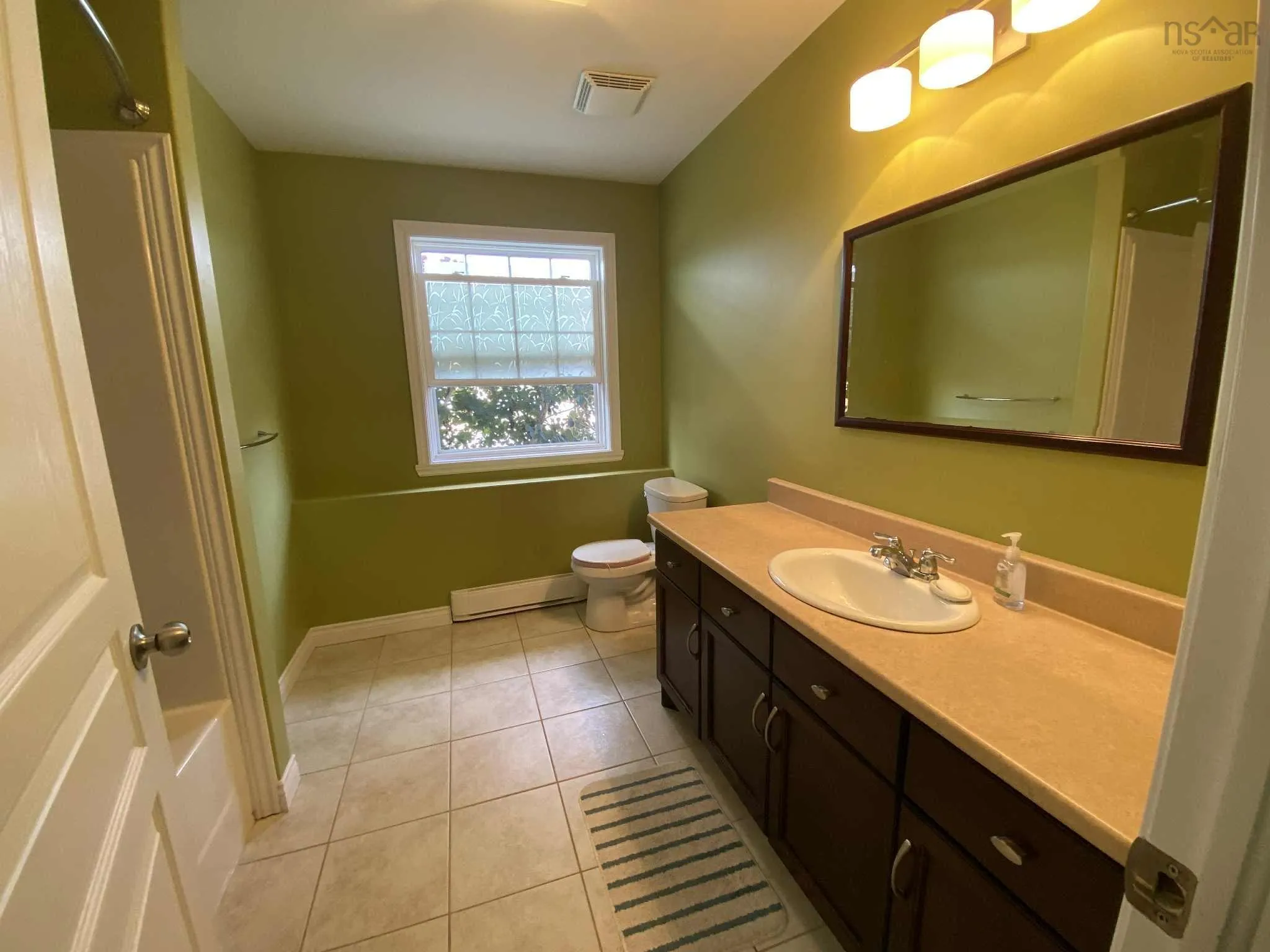 32 Forestgate Drive, Eastern Passage, NS B3G 1P3, 4 Bedrooms Bedrooms, ,2 BathroomsBathrooms,Residential,For Sale,Forestgate,202520888
