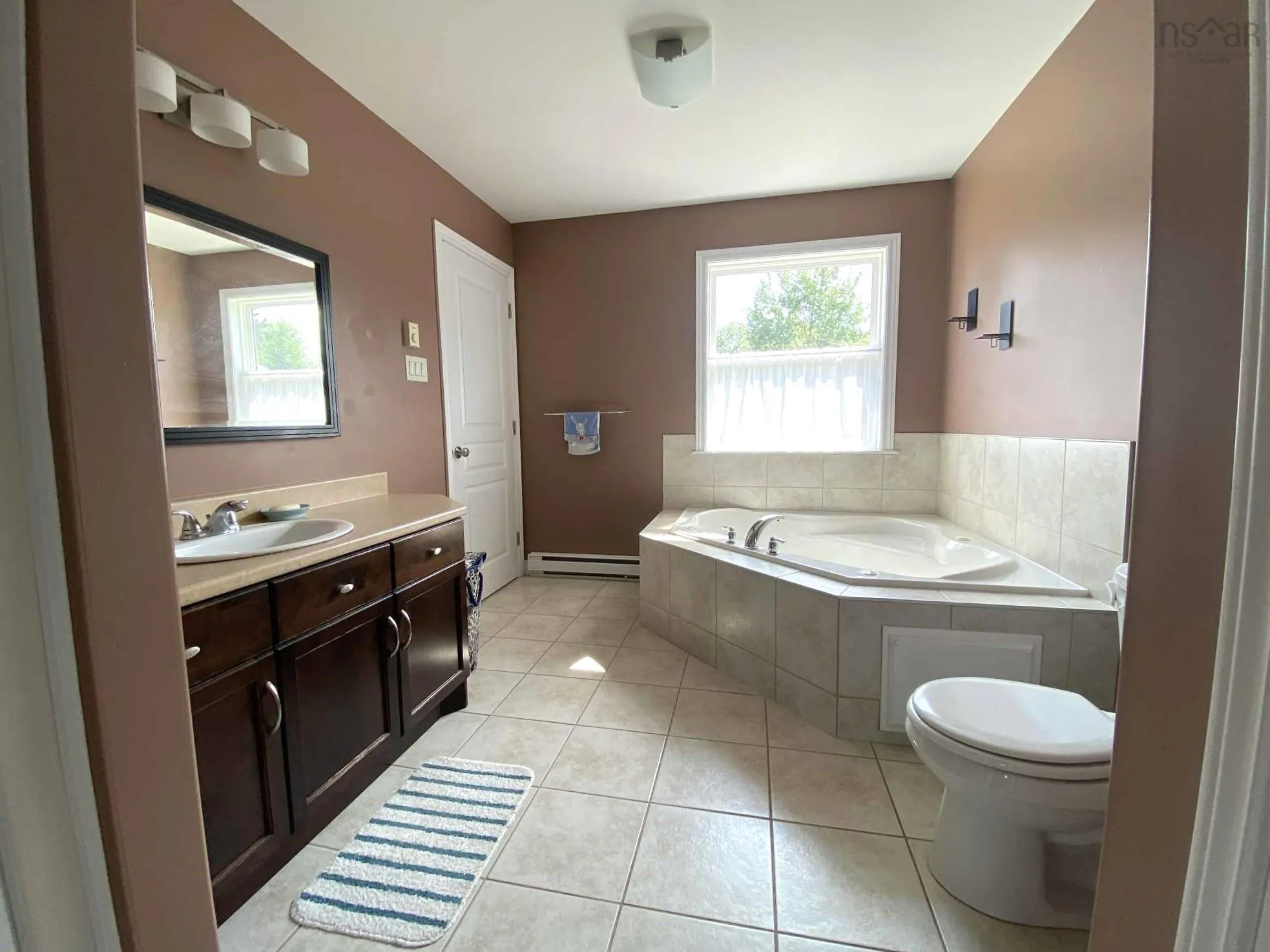 32 Forestgate Drive, Eastern Passage, NS B3G 1P3, 4 Bedrooms Bedrooms, ,2 BathroomsBathrooms,Residential,For Sale,Forestgate,202520888