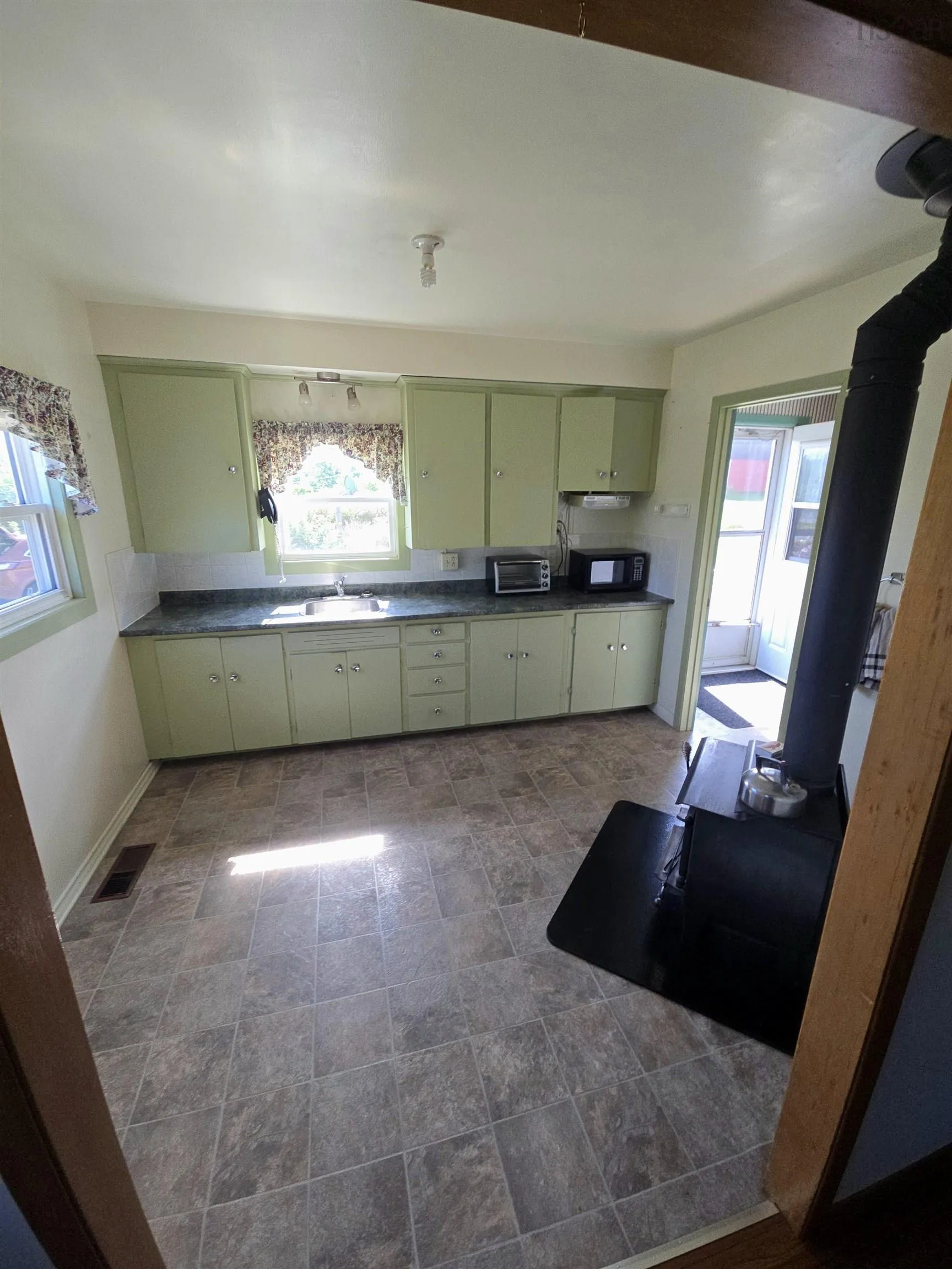 77 Bayfield Road, Afton, NS B0H 1A0, 3 Bedrooms Bedrooms, ,1 BathroomBathrooms,Residential,For Sale,Bayfield,202522978