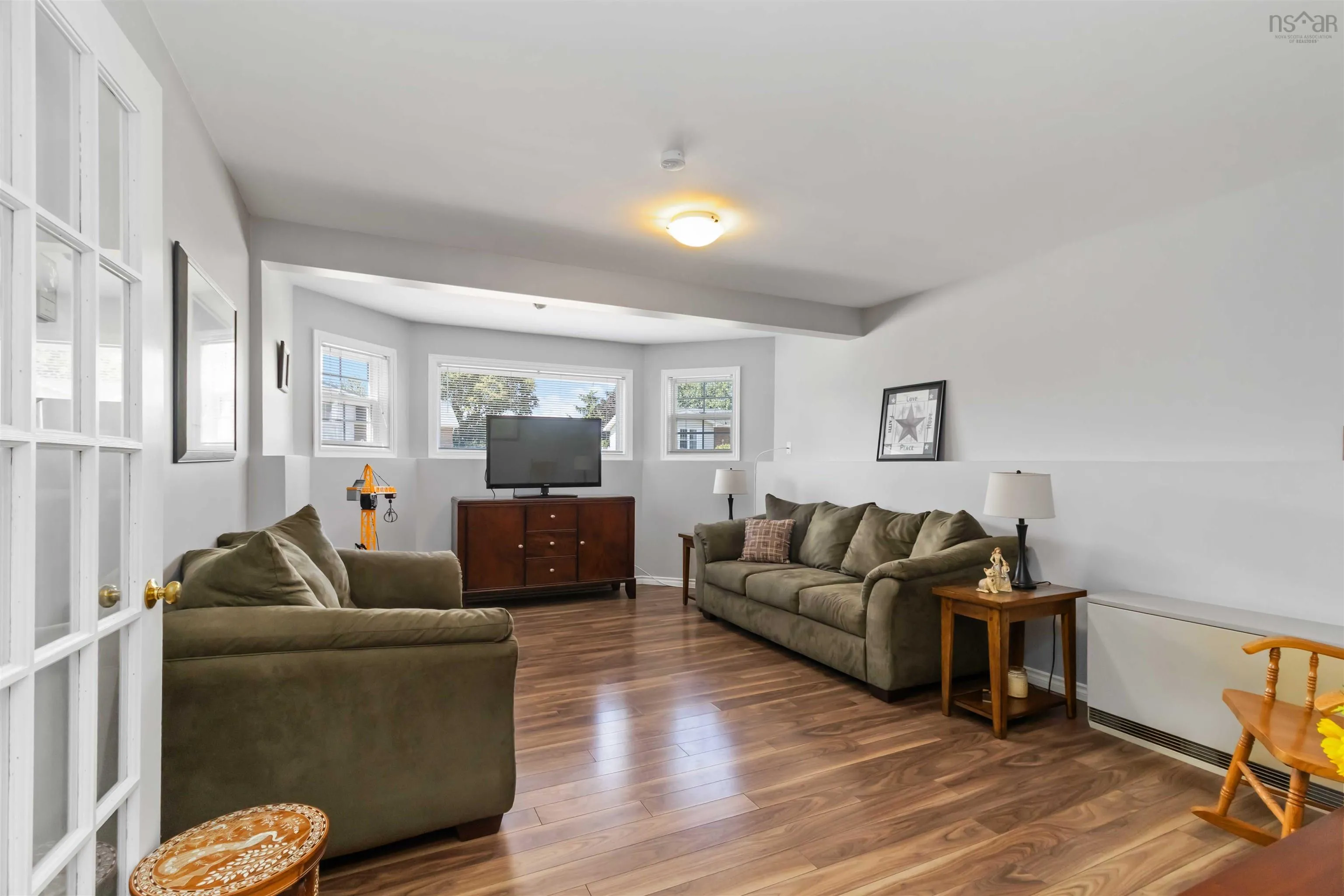 42 P Thomas Drive, Dartmouth, NS B2W 6A1, 5 Bedrooms Bedrooms, ,3 BathroomsBathrooms,Residential,For Sale,P Thomas,202520999