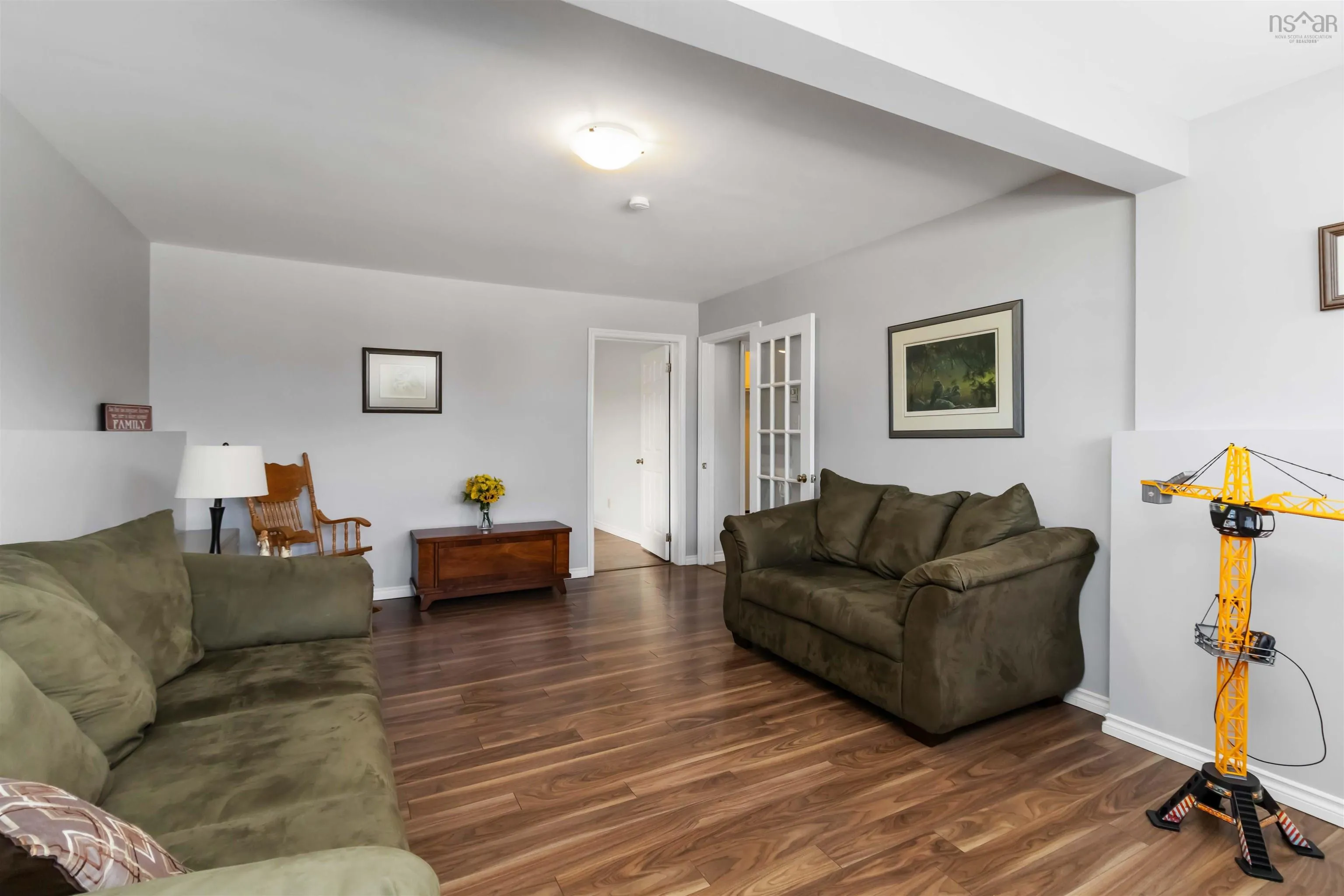42 P Thomas Drive, Dartmouth, NS B2W 6A1, 5 Bedrooms Bedrooms, ,3 BathroomsBathrooms,Residential,For Sale,P Thomas,202520999