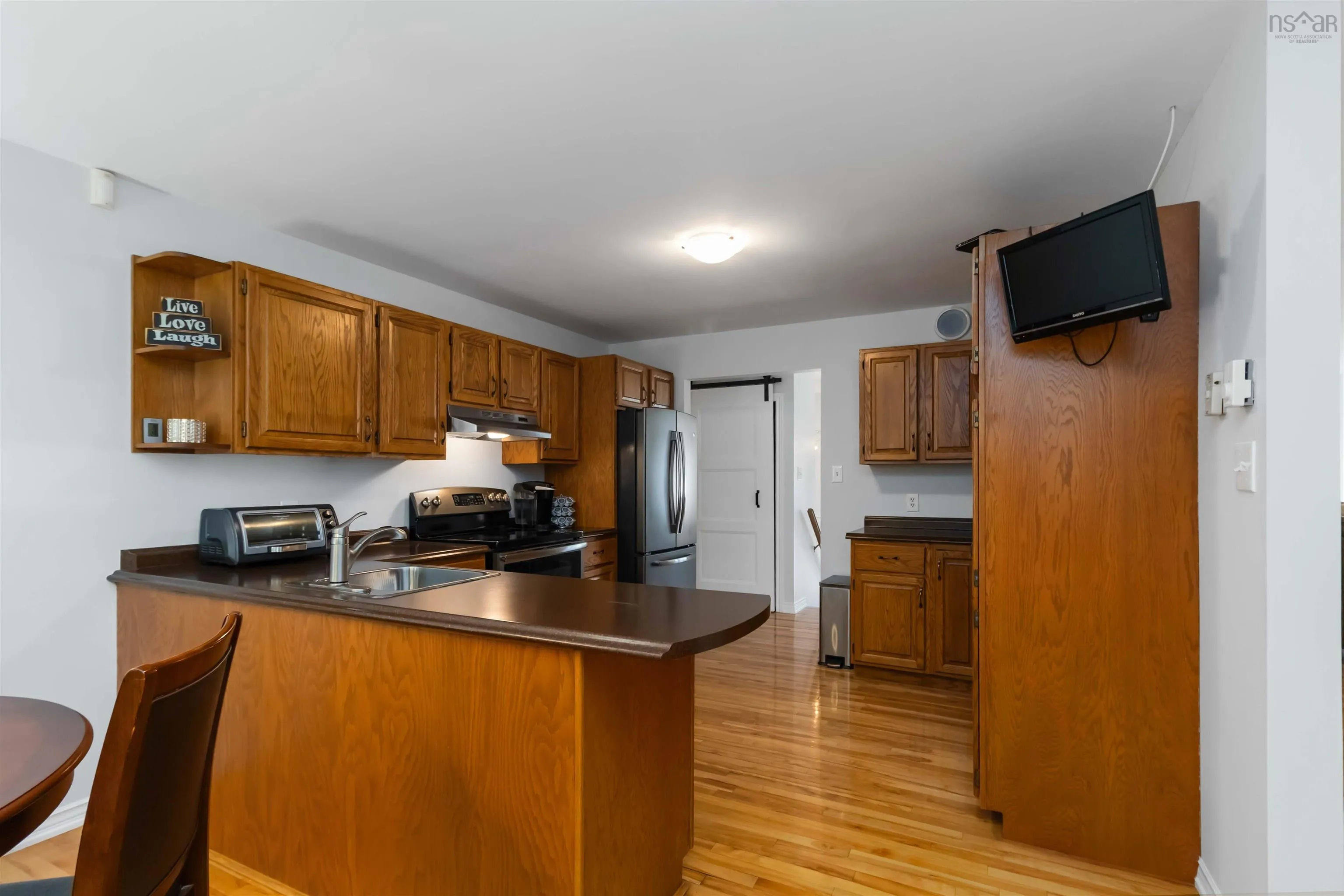 42 P Thomas Drive, Dartmouth, NS B2W 6A1, 5 Bedrooms Bedrooms, ,3 BathroomsBathrooms,Residential,For Sale,P Thomas,202520999
