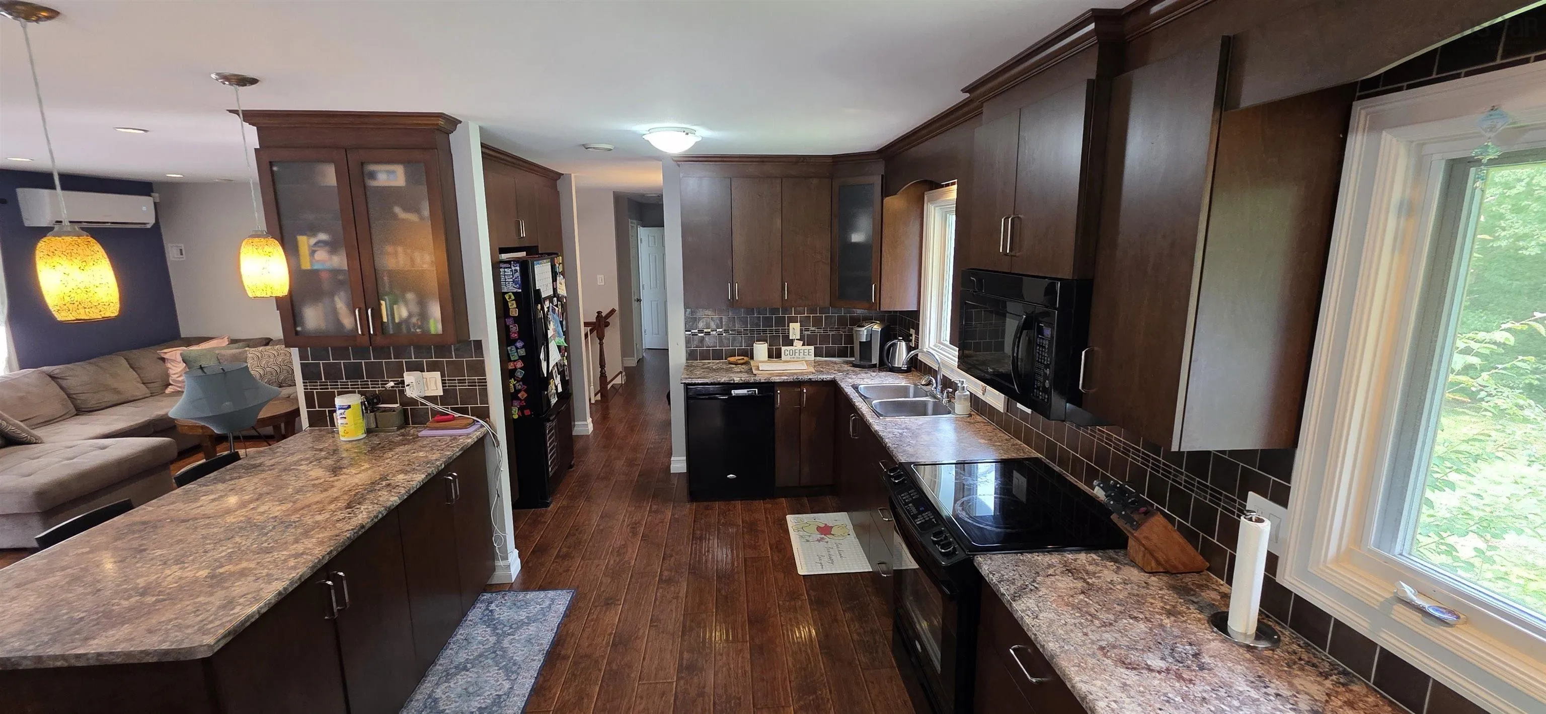 49 Flat Lake Drive, Stillwater, NS B3Z 1G3, 4 Bedrooms Bedrooms, ,4 BathroomsBathrooms,Residential,For Sale,Flat Lake,202519684