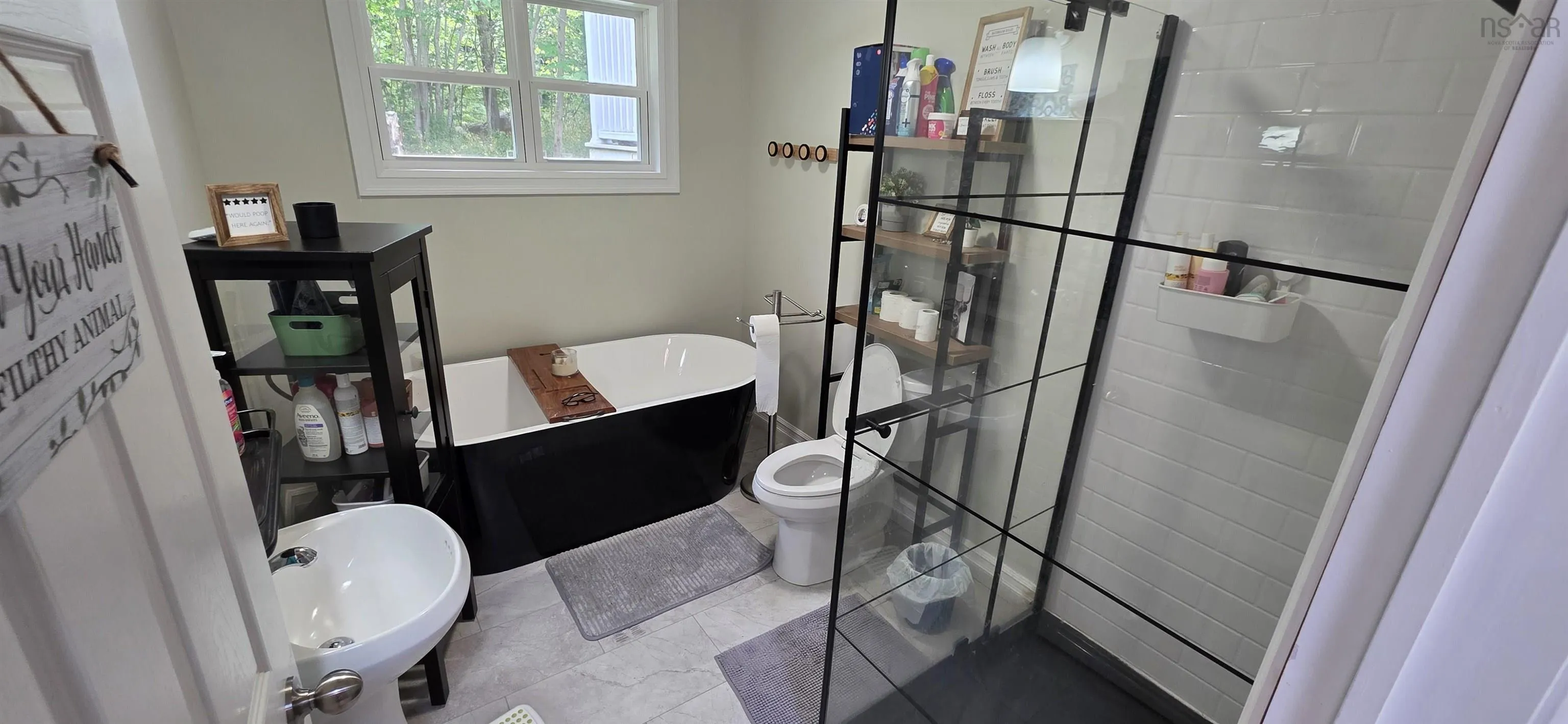 49 Flat Lake Drive, Stillwater, NS B3Z 1G3, 4 Bedrooms Bedrooms, ,4 BathroomsBathrooms,Residential,For Sale,Flat Lake,202519684