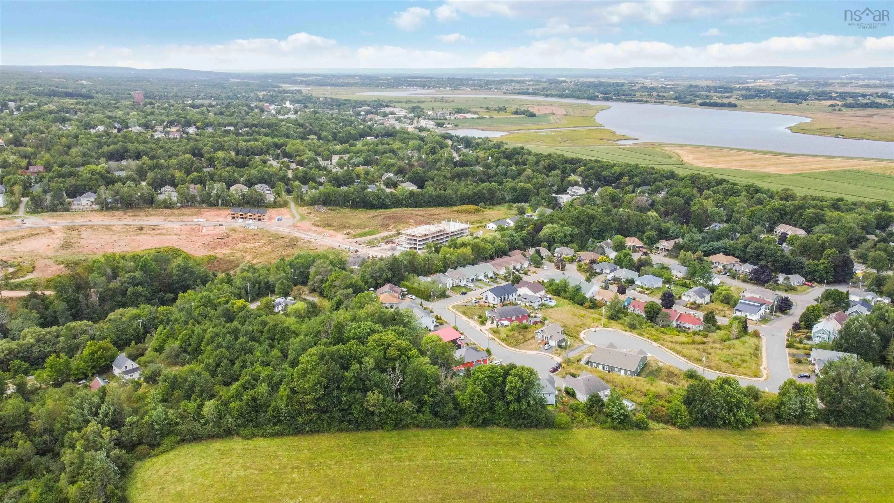 72 Carriageway Court, Wolfville, NS B4P 2N1, 3 Bedrooms Bedrooms, ,2 BathroomsBathrooms,Residential,For Sale,Carriageway,202521566