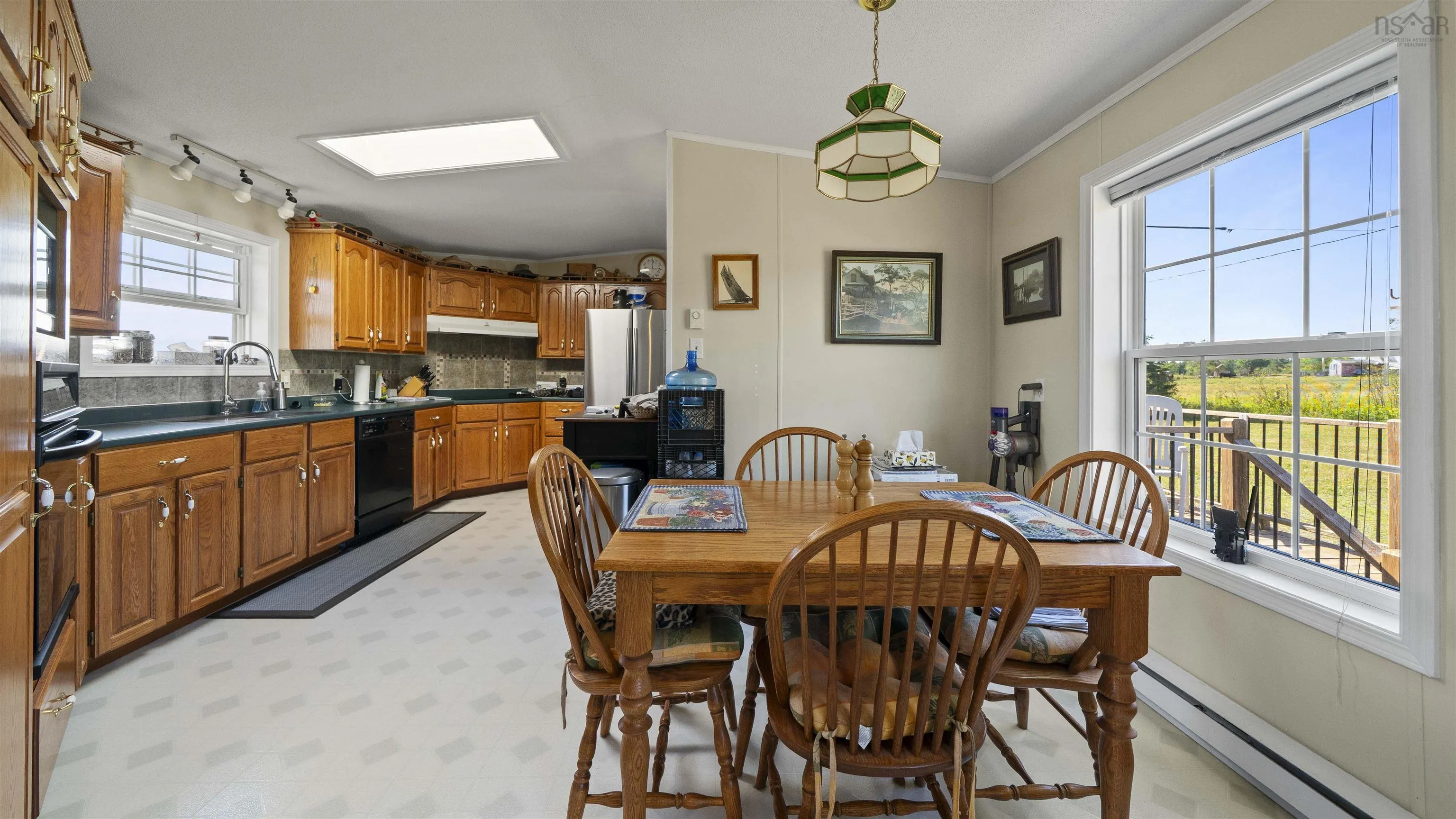 402 Johnson Road, Coldstream, NS B0N 2J0, 3 Bedrooms Bedrooms, ,2 BathroomsBathrooms,Residential,For Sale,Johnson,202521792