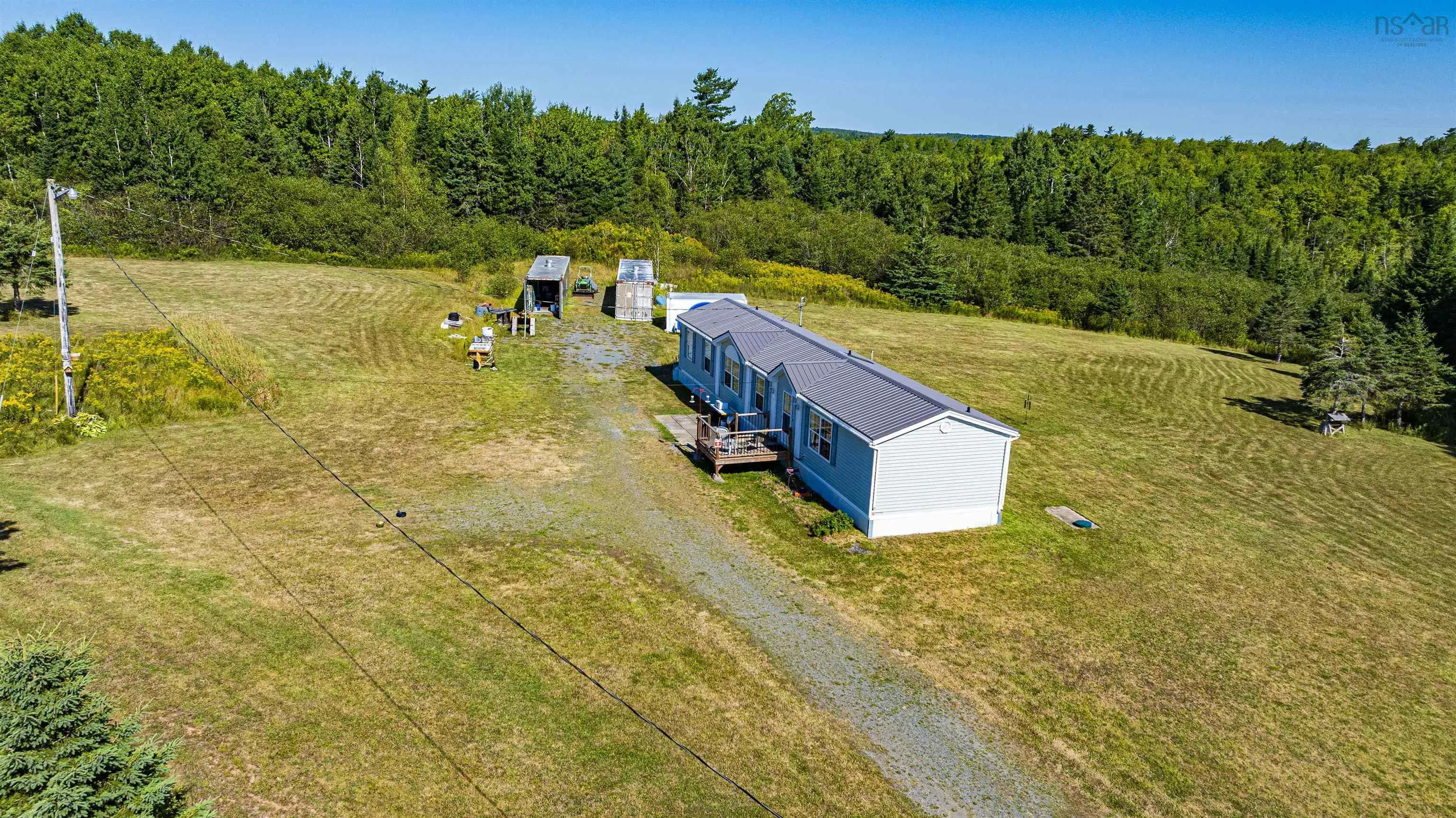 402 Johnson Road, Coldstream, NS B0N 2J0, 3 Bedrooms Bedrooms, ,2 BathroomsBathrooms,Residential,For Sale,Johnson,202521792