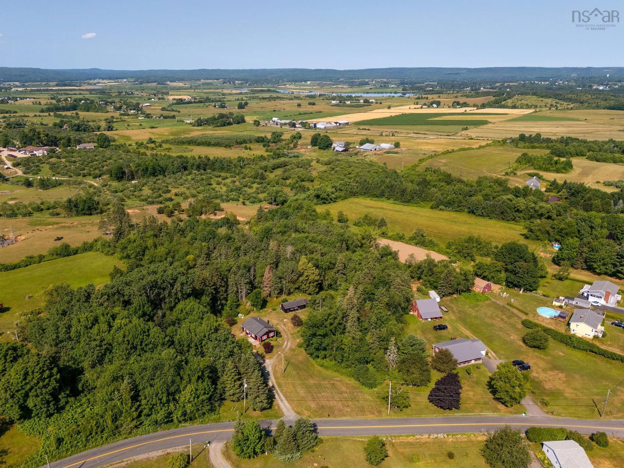 180 Dill Road, Windsor, NS B0N 2T0, 2 Bedrooms Bedrooms, ,2 BathroomsBathrooms,Residential,For Sale,Dill,202518707