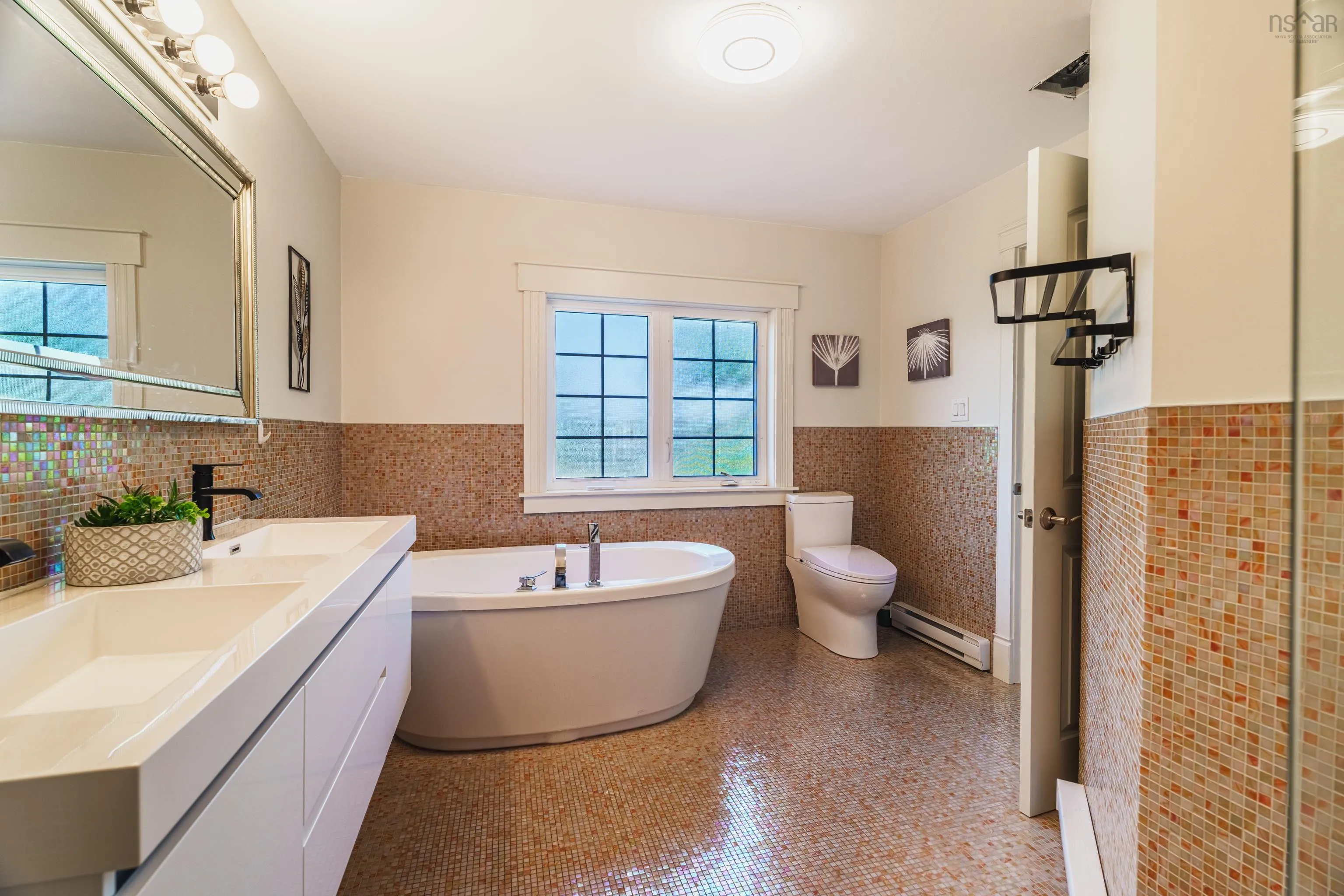 11 Laurentian Drive, Halifax, NS B3M 3G2, 3 Bedrooms Bedrooms, ,4 BathroomsBathrooms,Residential,For Sale,Laurentian,202521688