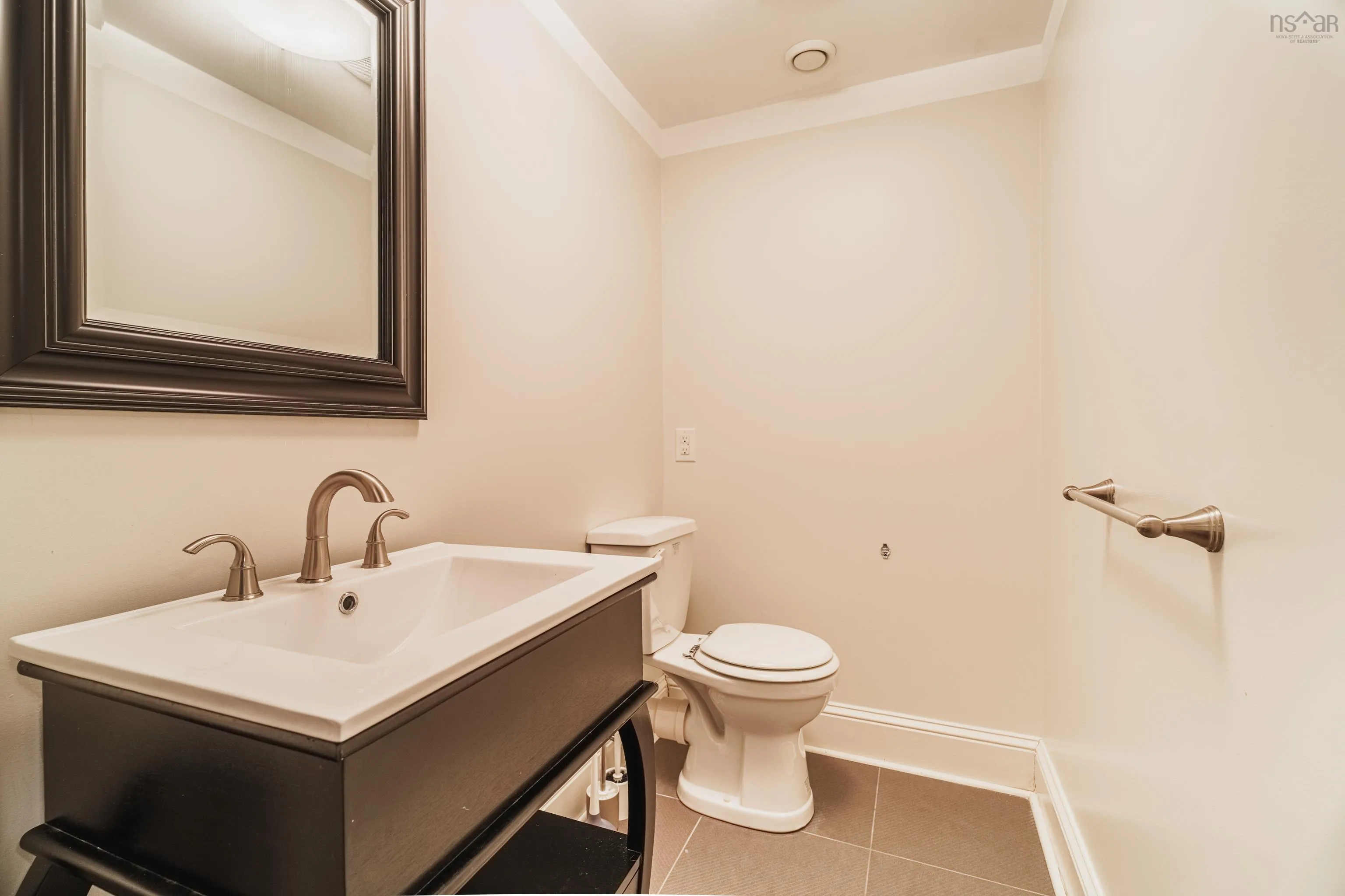 11 Laurentian Drive, Halifax, NS B3M 3G2, 3 Bedrooms Bedrooms, ,4 BathroomsBathrooms,Residential,For Sale,Laurentian,202521688