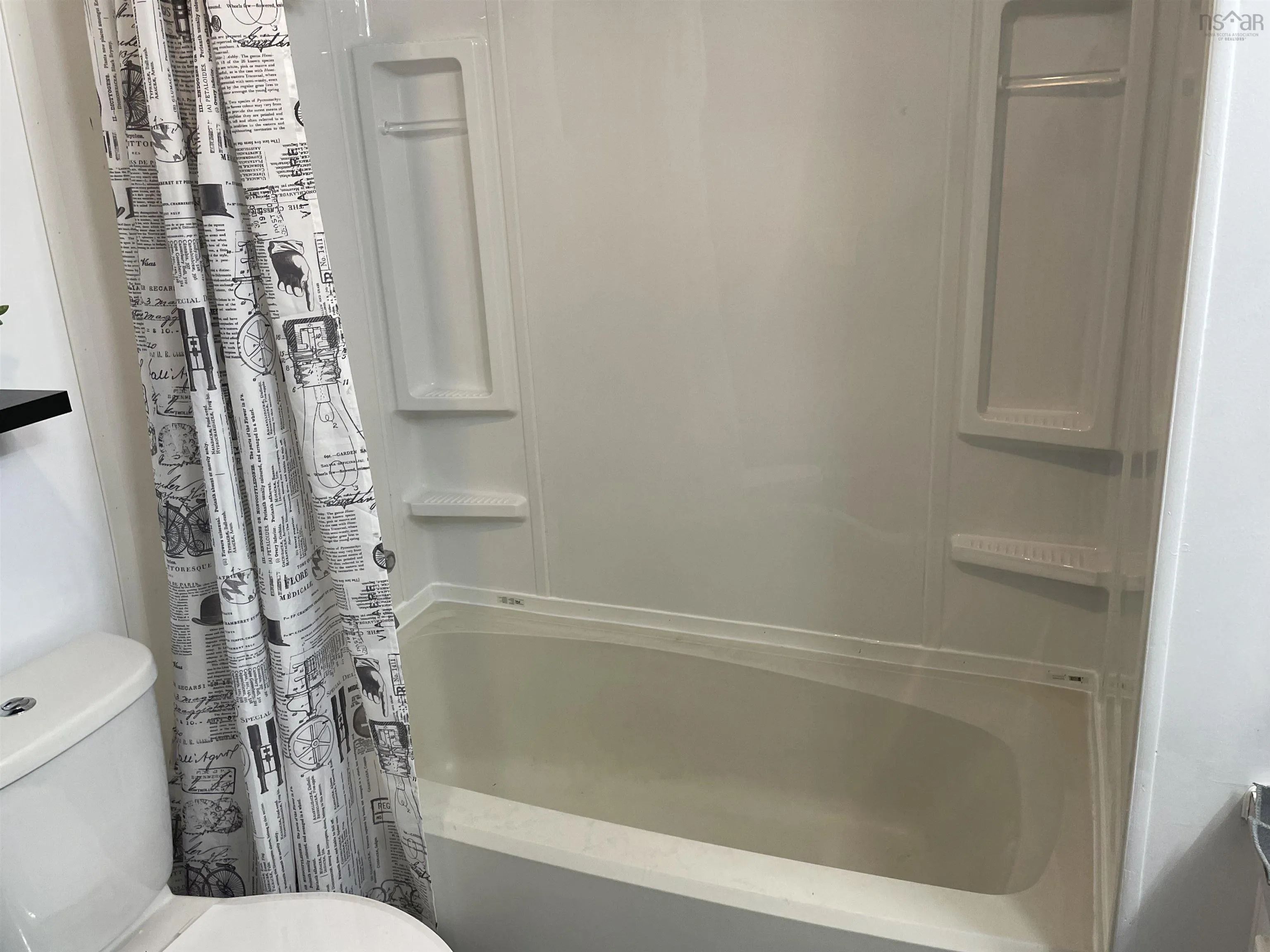 3739 New Waterford Highway, New Victoria, NS B1H 5B8, 3 Bedrooms Bedrooms, ,1 BathroomBathrooms,Residential,For Sale,New Waterford Highway,202518947