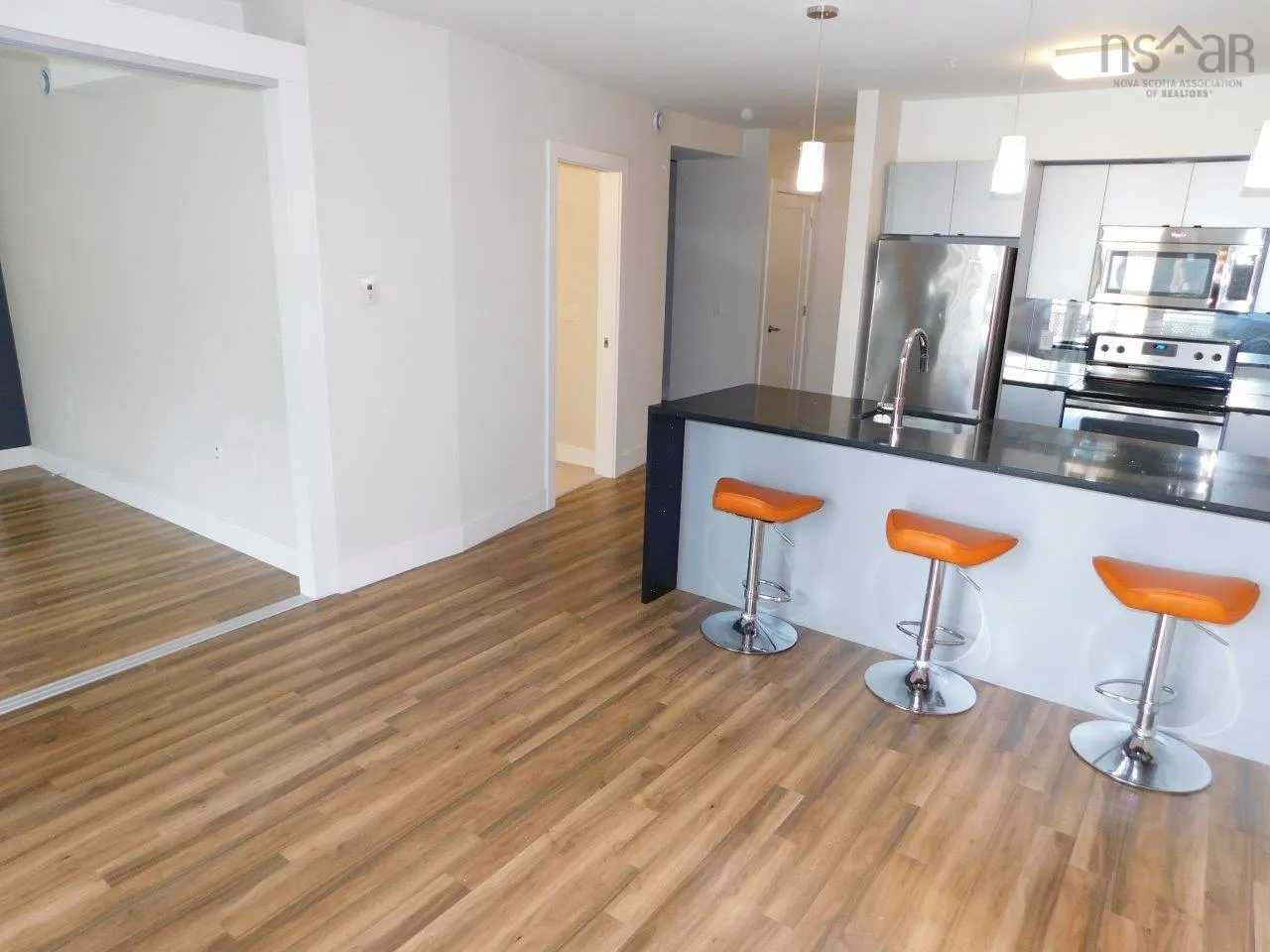 204-5677 Harris Street, Halifax Peninsula, NS B3K 0G4, 1 Bedroom Bedrooms, ,1 BathroomBathrooms,Residential,For Sale,Harris,202518912
