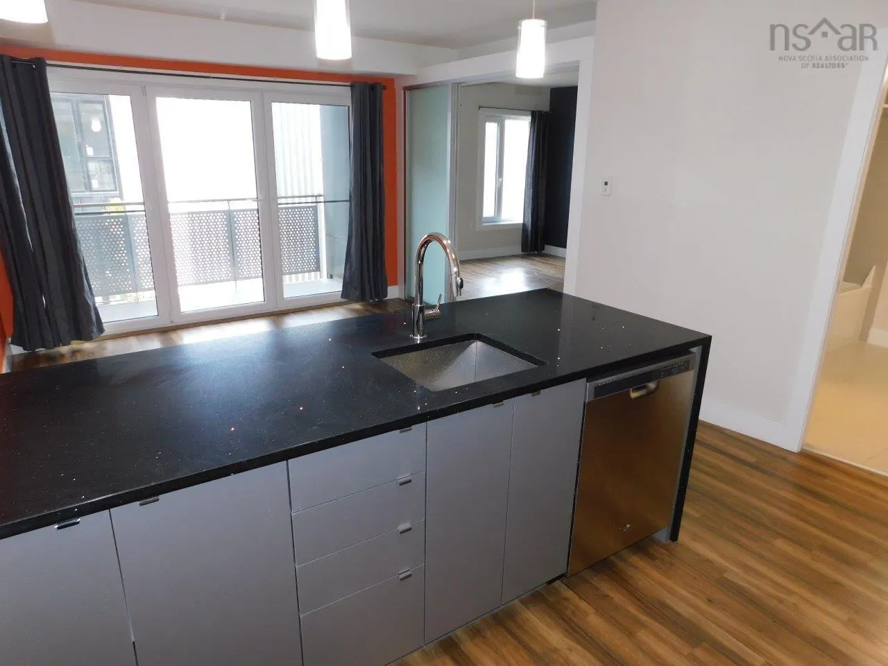 204-5677 Harris Street, Halifax Peninsula, NS B3K 0G4, 1 Bedroom Bedrooms, ,1 BathroomBathrooms,Residential,For Sale,Harris,202518912