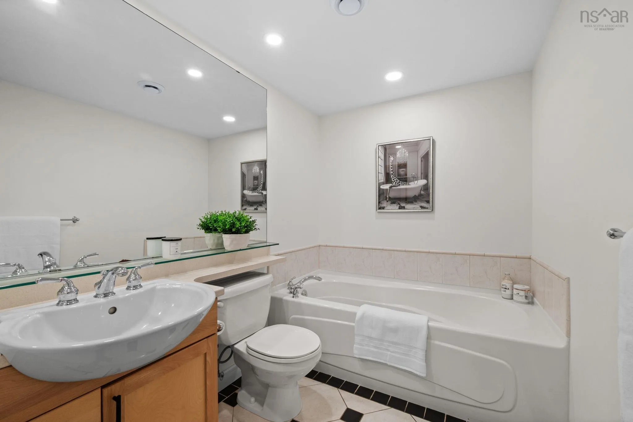 200-1479 Lower Water Street, Halifax, NS B3J 3E3, ,1 BathroomBathrooms,Residential,For Sale,Lower Water,202519751
