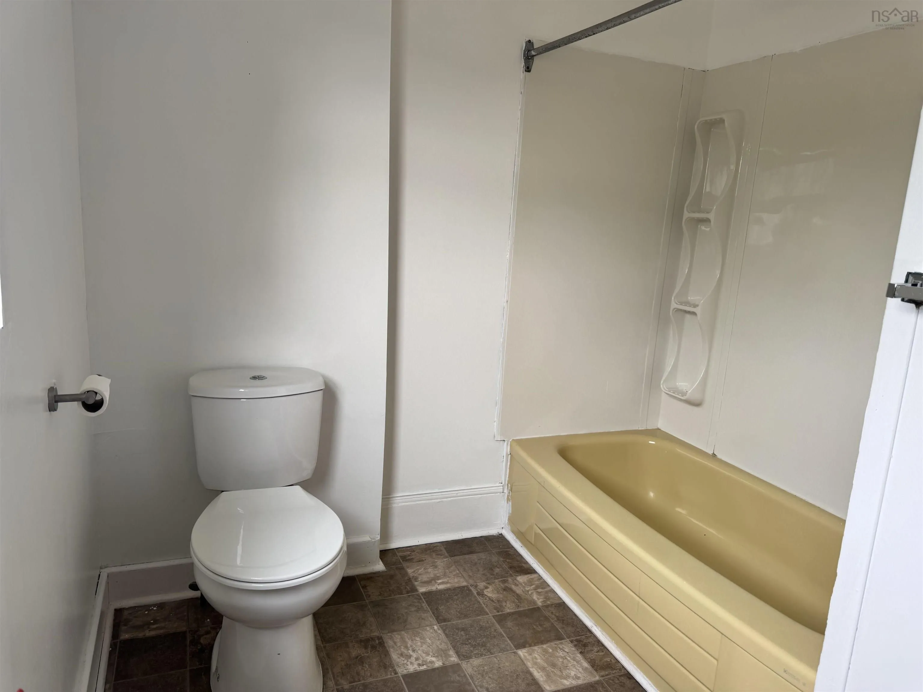 209 South Street, Glace Bay, NS B1A 1W1, 4 Bedrooms Bedrooms, ,2 BathroomsBathrooms,Residential,For Sale,South,202519442