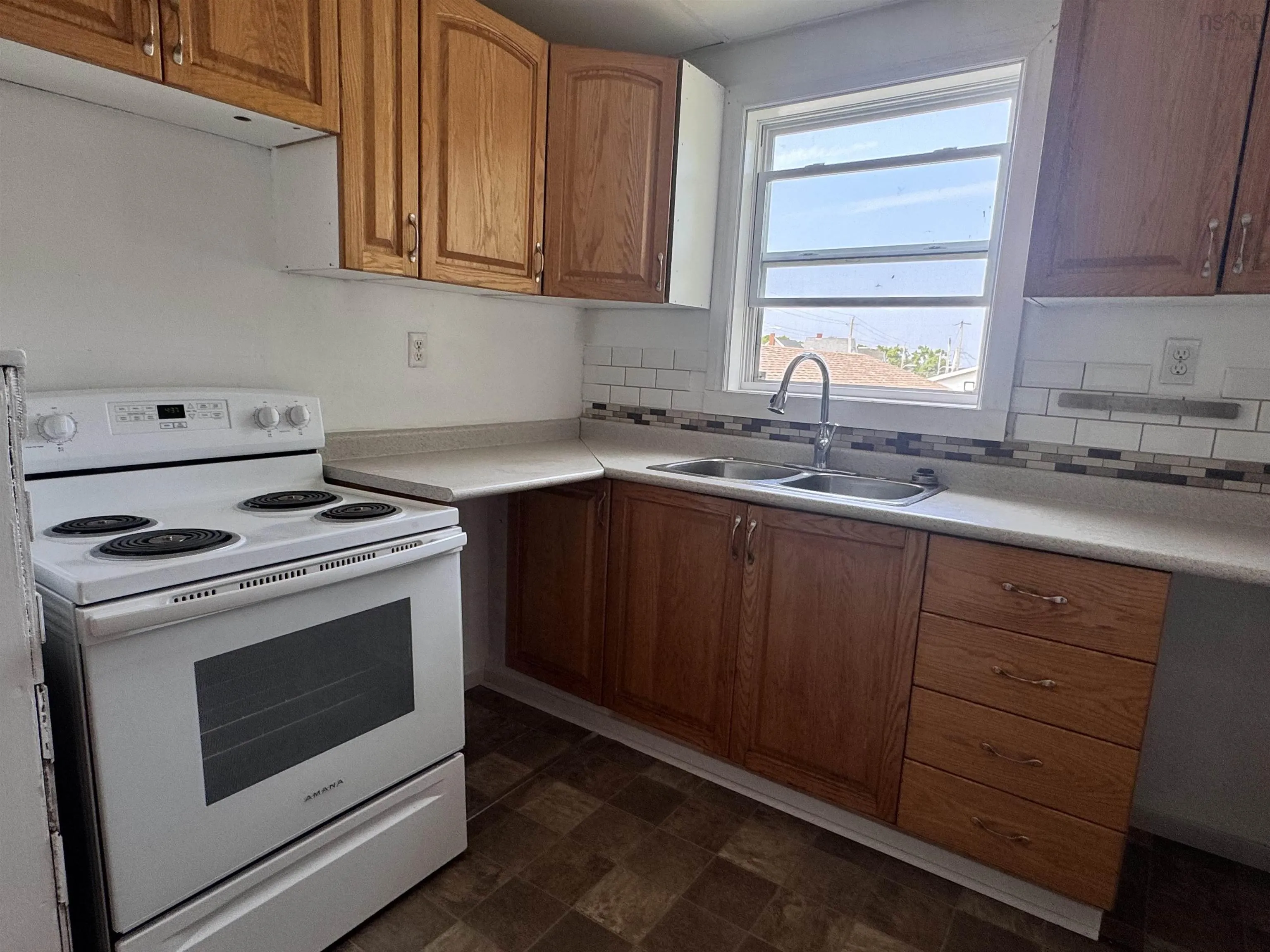 209 South Street, Glace Bay, NS B1A 1W1, 4 Bedrooms Bedrooms, ,2 BathroomsBathrooms,Residential,For Sale,South,202519442