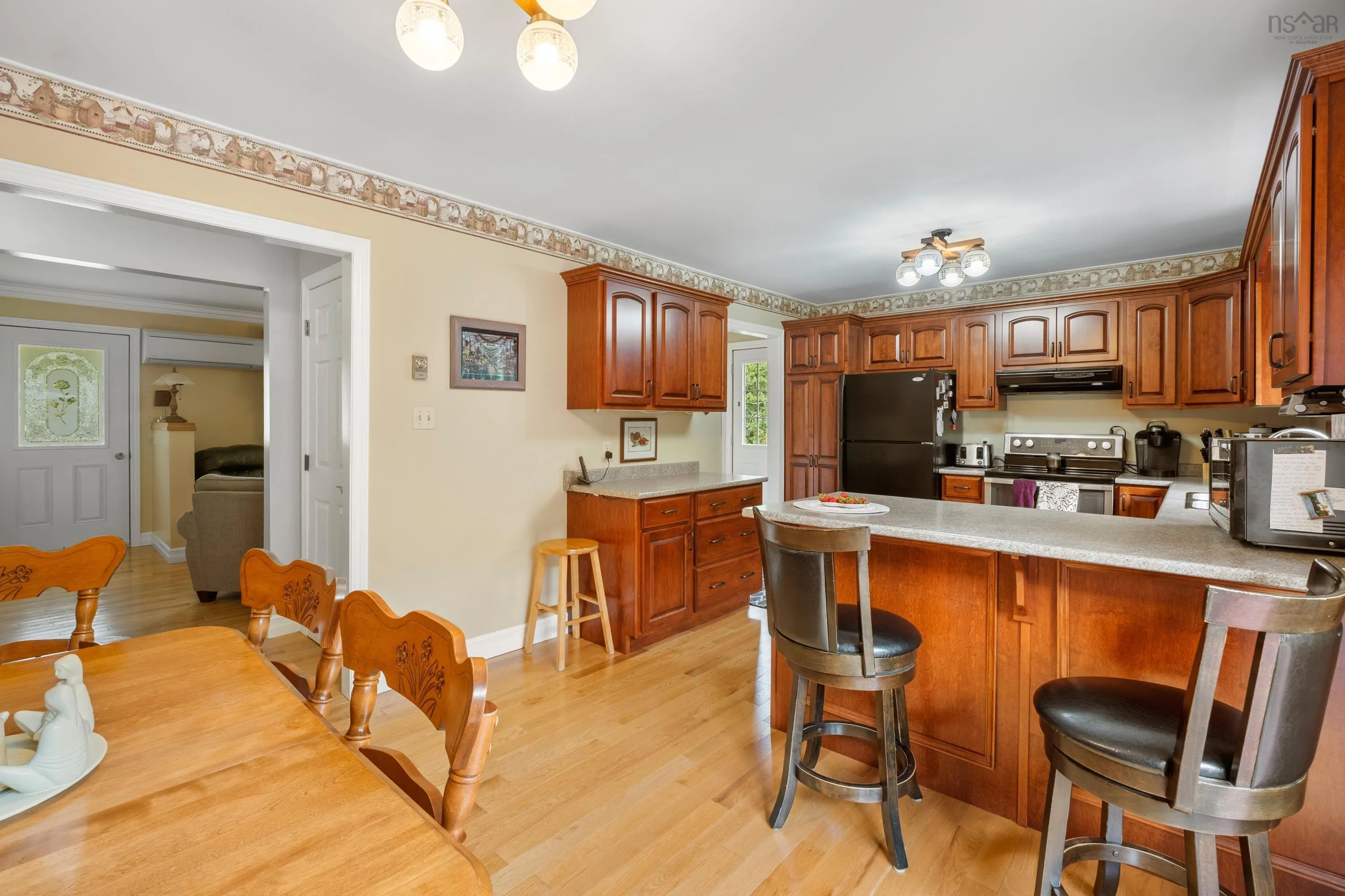 26 Kytes Hill Drive, Grand Lake Road, NS B1M 1A7, 4 Bedrooms Bedrooms, ,2 BathroomsBathrooms,Residential,For Sale,Kytes Hill Drive,202518924