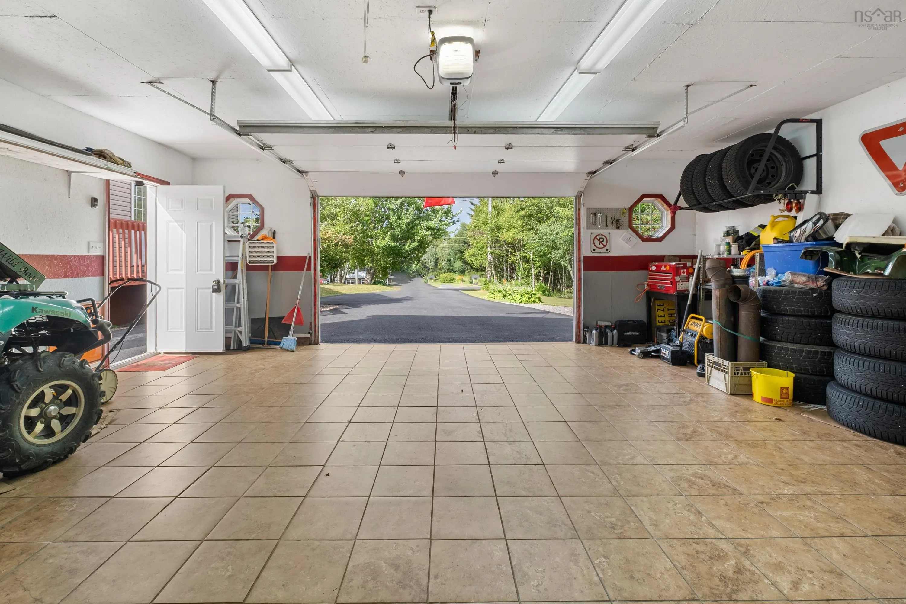 26 Kytes Hill Drive, Grand Lake Road, NS B1M 1A7, 4 Bedrooms Bedrooms, ,2 BathroomsBathrooms,Residential,For Sale,Kytes Hill Drive,202518924