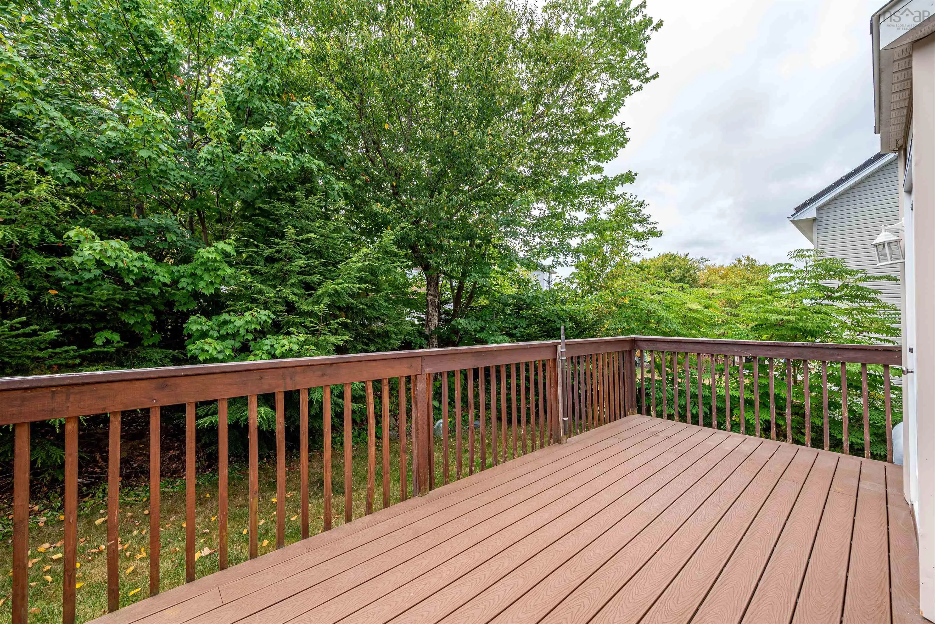 98 Castlepark Grove, Halifax, NS B3M 4X9, 5 Bedrooms Bedrooms, ,4 BathroomsBathrooms,Residential,For Sale,Castlepark,202520949
