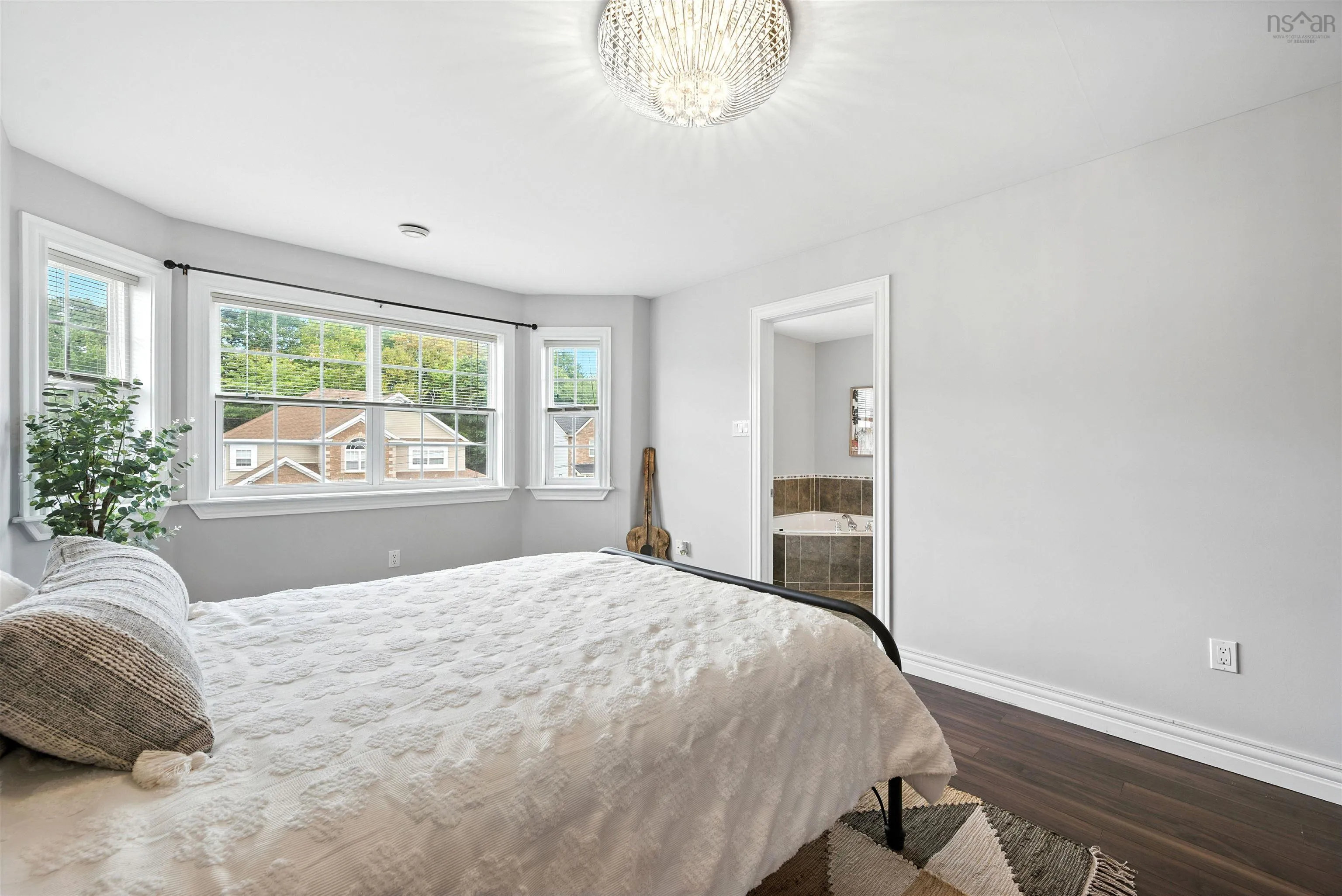 98 Castlepark Grove, Halifax, NS B3M 4X9, 5 Bedrooms Bedrooms, ,4 BathroomsBathrooms,Residential,For Sale,Castlepark,202520949