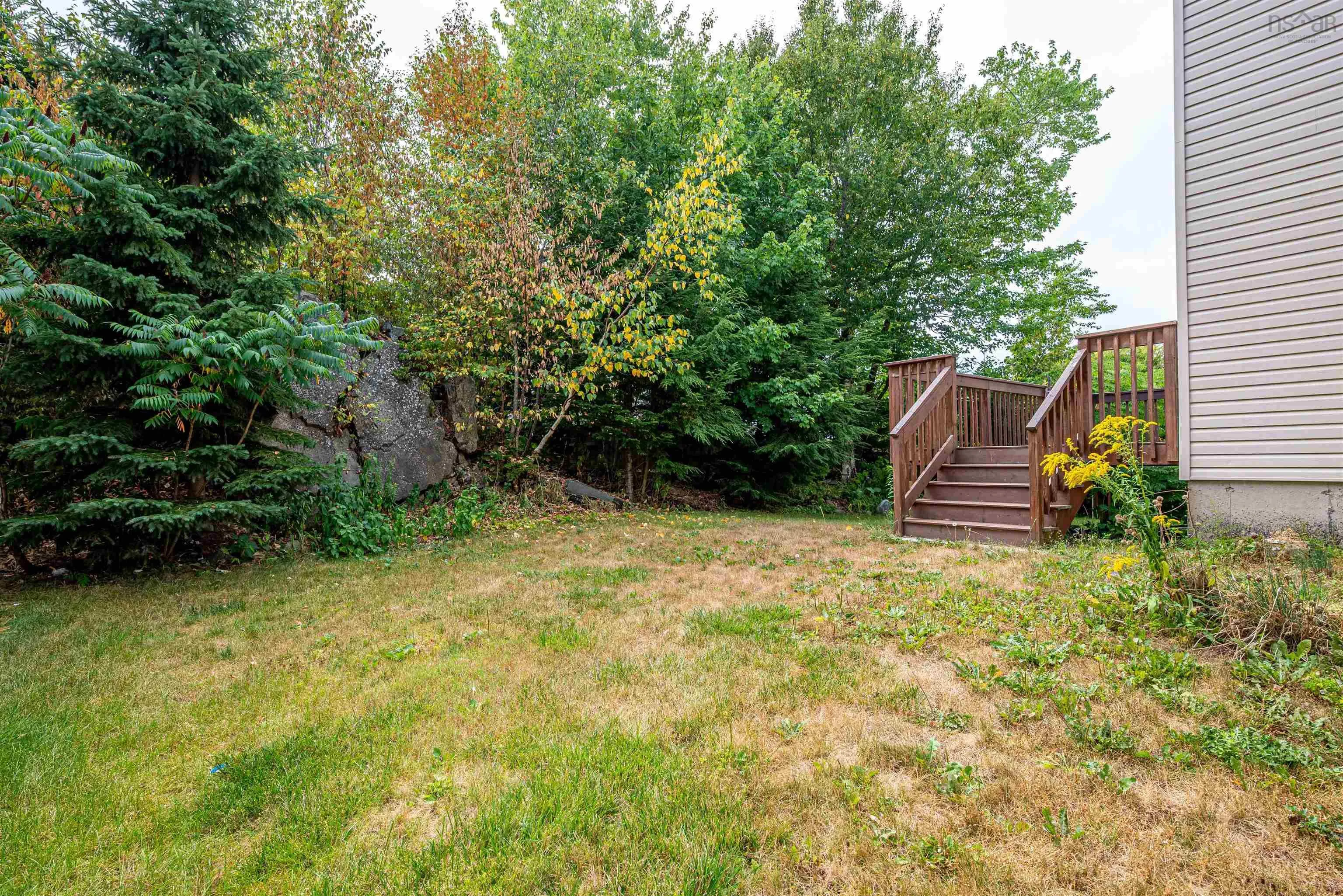 98 Castlepark Grove, Halifax, NS B3M 4X9, 5 Bedrooms Bedrooms, ,4 BathroomsBathrooms,Residential,For Sale,Castlepark,202520949