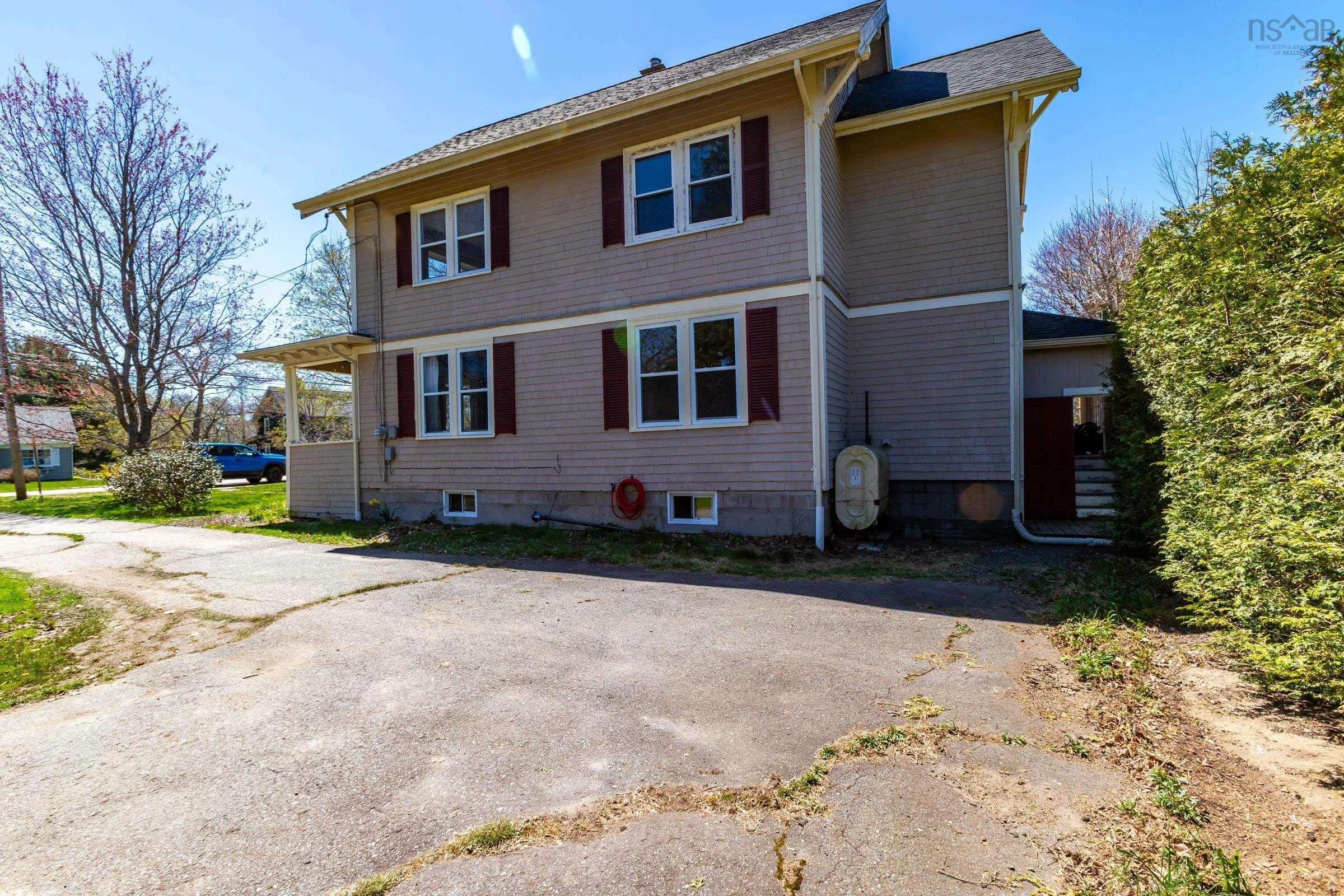 161 Granville Street, Bridgetown Ns B0s 1c0, 5 Bedrooms Bedrooms, ,2 BathroomsBathrooms,Residential,For Sale,Granville,202509619