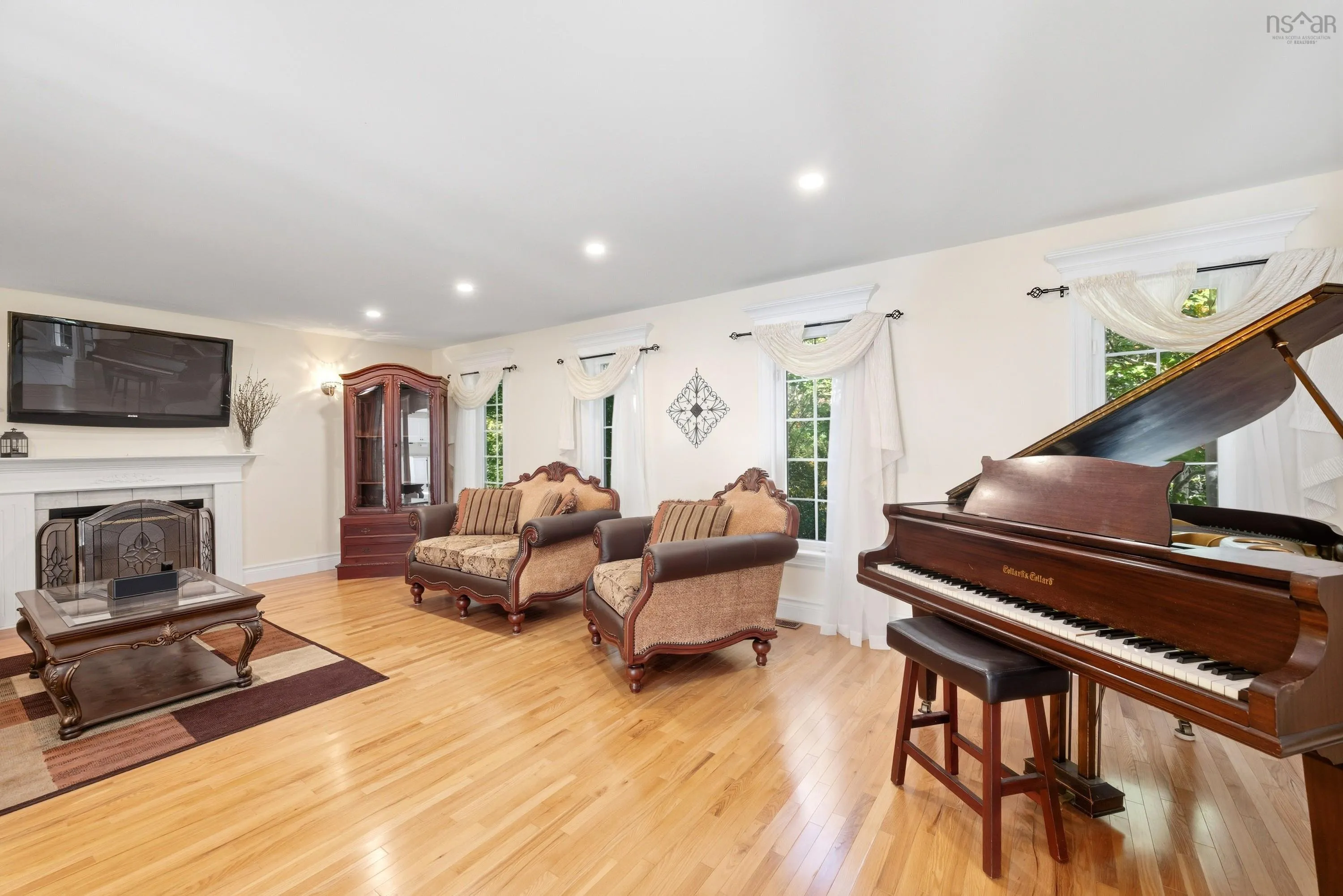 9 Haliburton Crescent, Stillwater Lake, NS B3Z 1P1, 4 Bedrooms Bedrooms, ,4 BathroomsBathrooms,Residential,For Sale,Haliburton,202525676